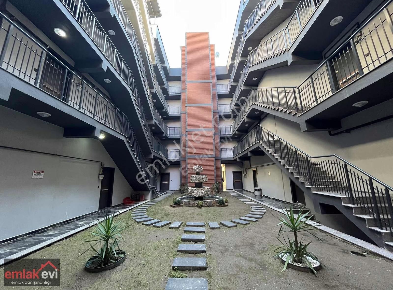 Emlak Evi'nden A.menderes Mahallesinde 1+1 Kiralık Lüks Daire