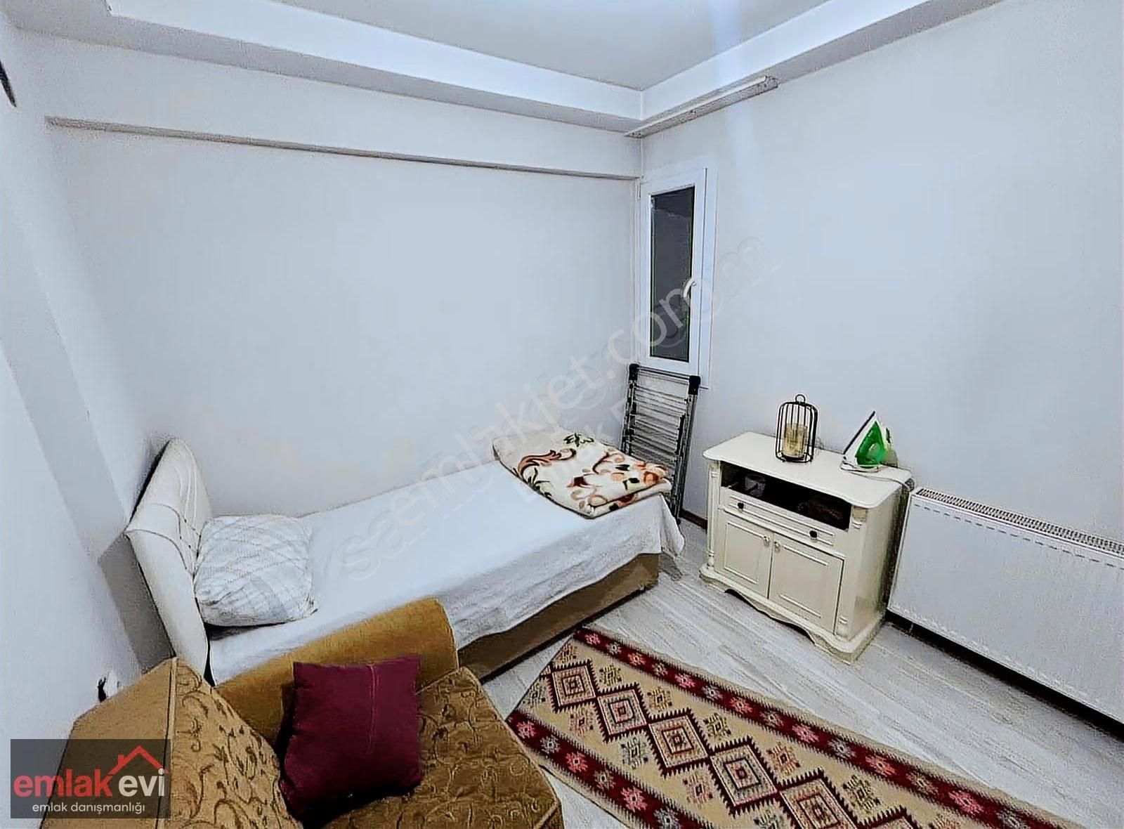 Emlak Evi'nden Cuma Mahllesinde Ara Kat Satılık Geniş 1+1 Daire - Görsel 6