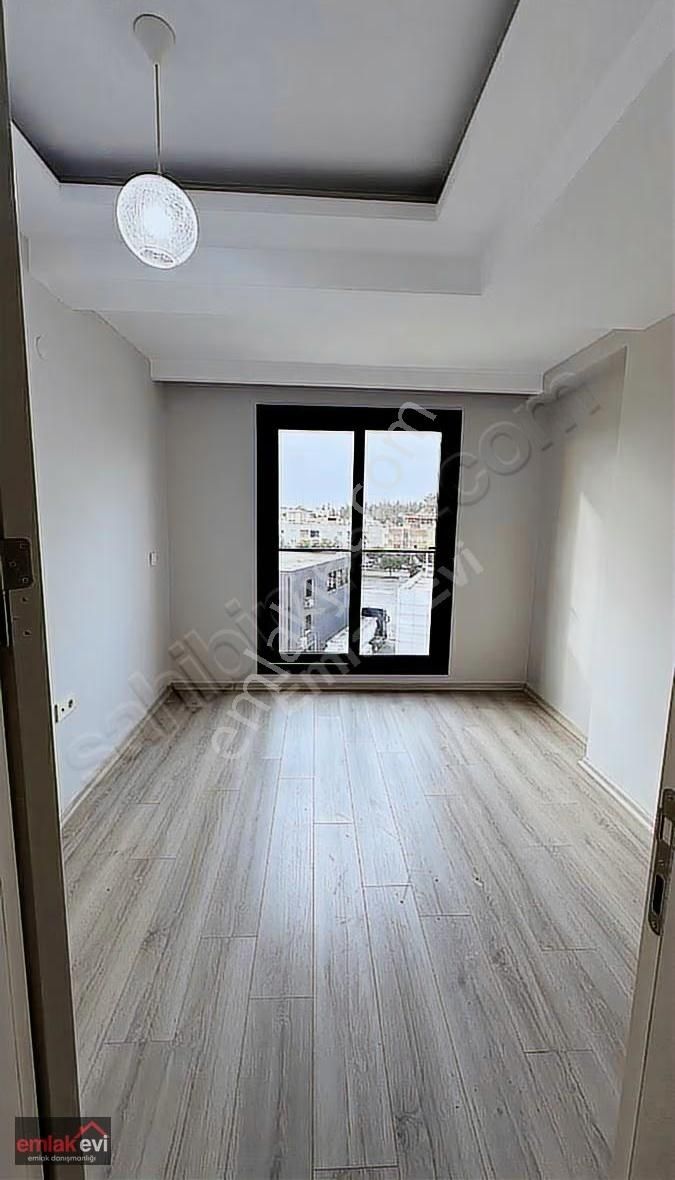 Emlak Evin'den Adnan Menderes Mahallesi'nde Geniş 3+1 Rezidans - Görsel 2