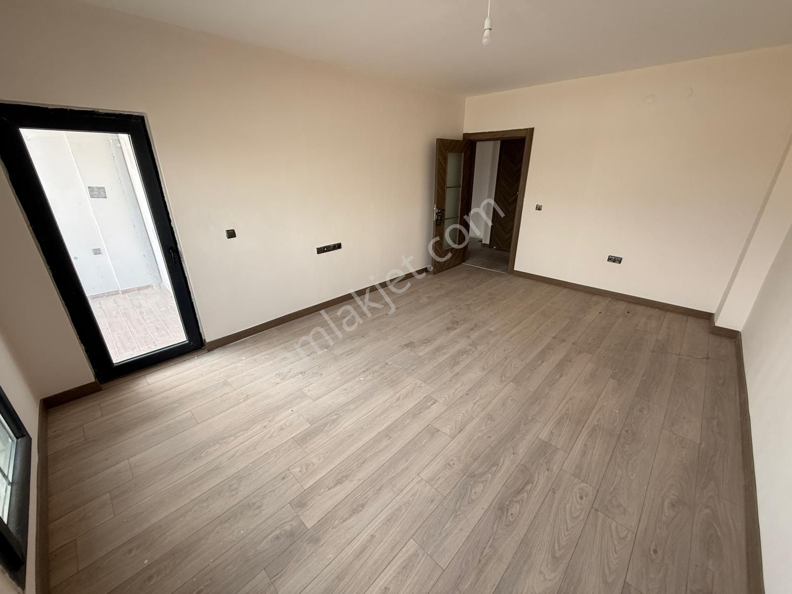 Zavian'dan Çubuk Yeni Tokide Sıfır 2+1 Daire - Görsel 6