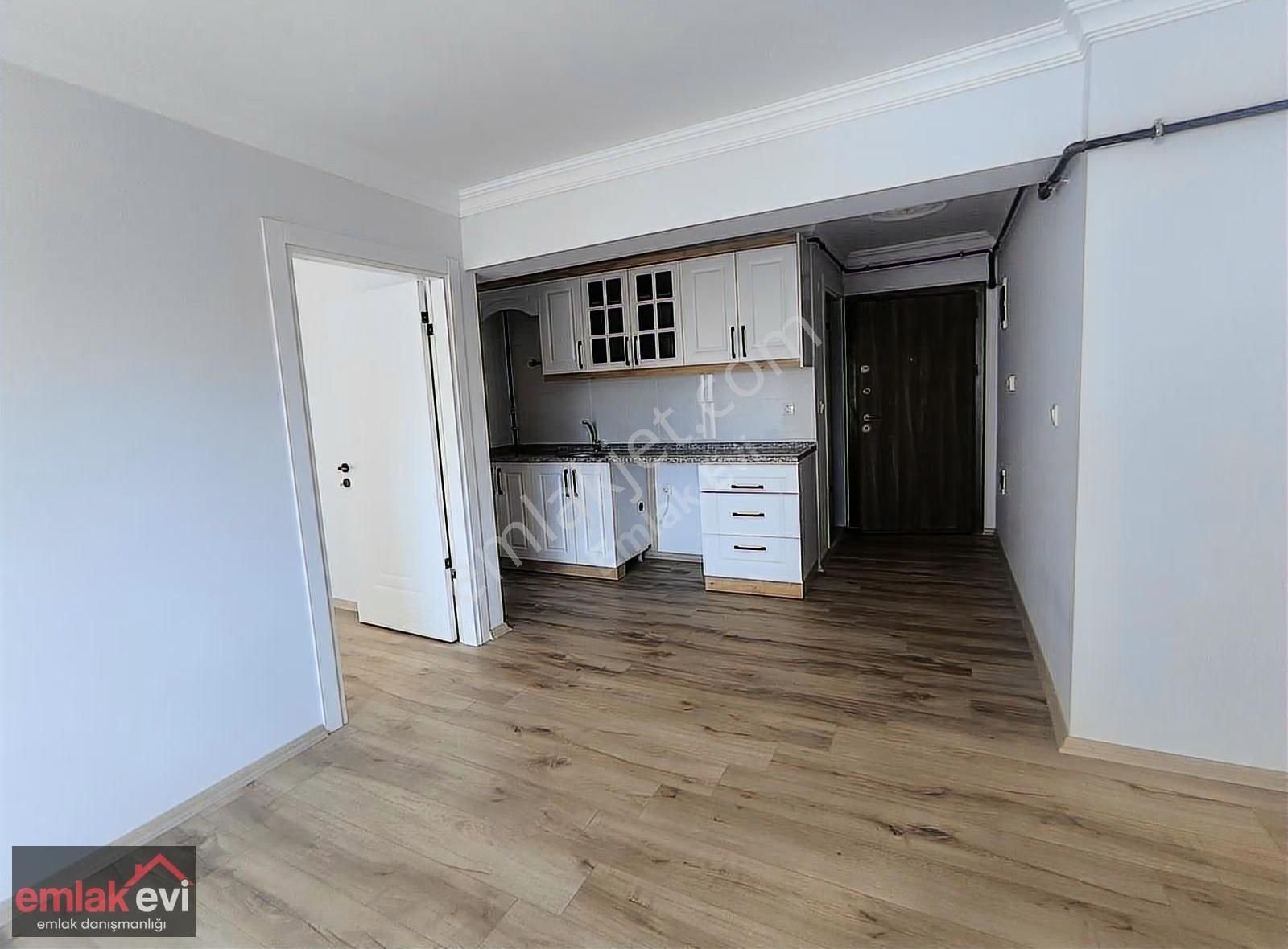 Emlak Evin'den Kóşk Nazilli Cad.d.gazli Kiralık 1+1