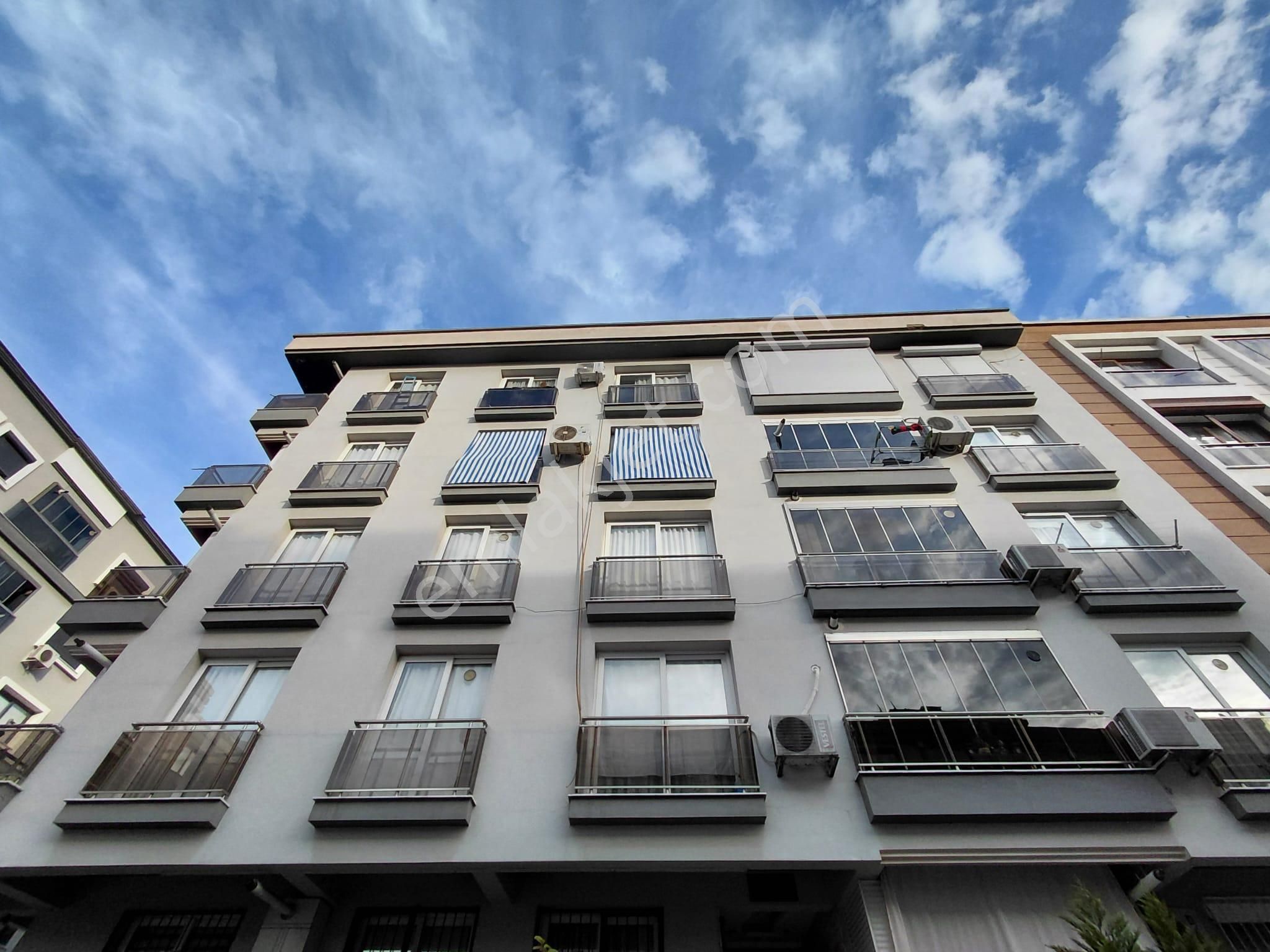 Anadolu Caddesi Yakını Geniş 2+1 Çift Banyolu Lüks Satılık Daire - Görsel 2