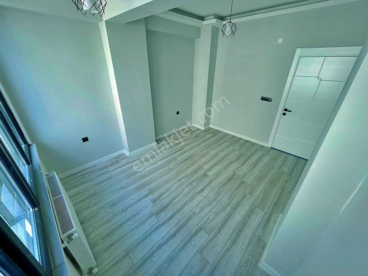 Uytundan Akçay Yenimahallede Denize 250 Metre 2+1 Daire - Görsel 2