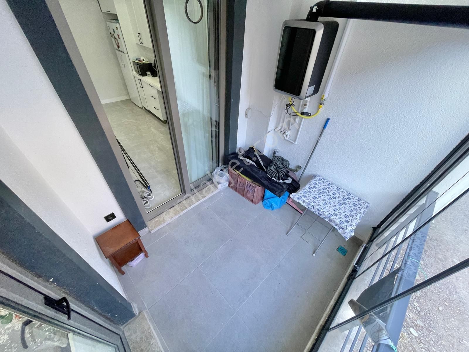 Berkay Demirel'den Akçay Merkezde Ön Cephe Ayrı Mutfak 2+1 Daire - Görsel 21