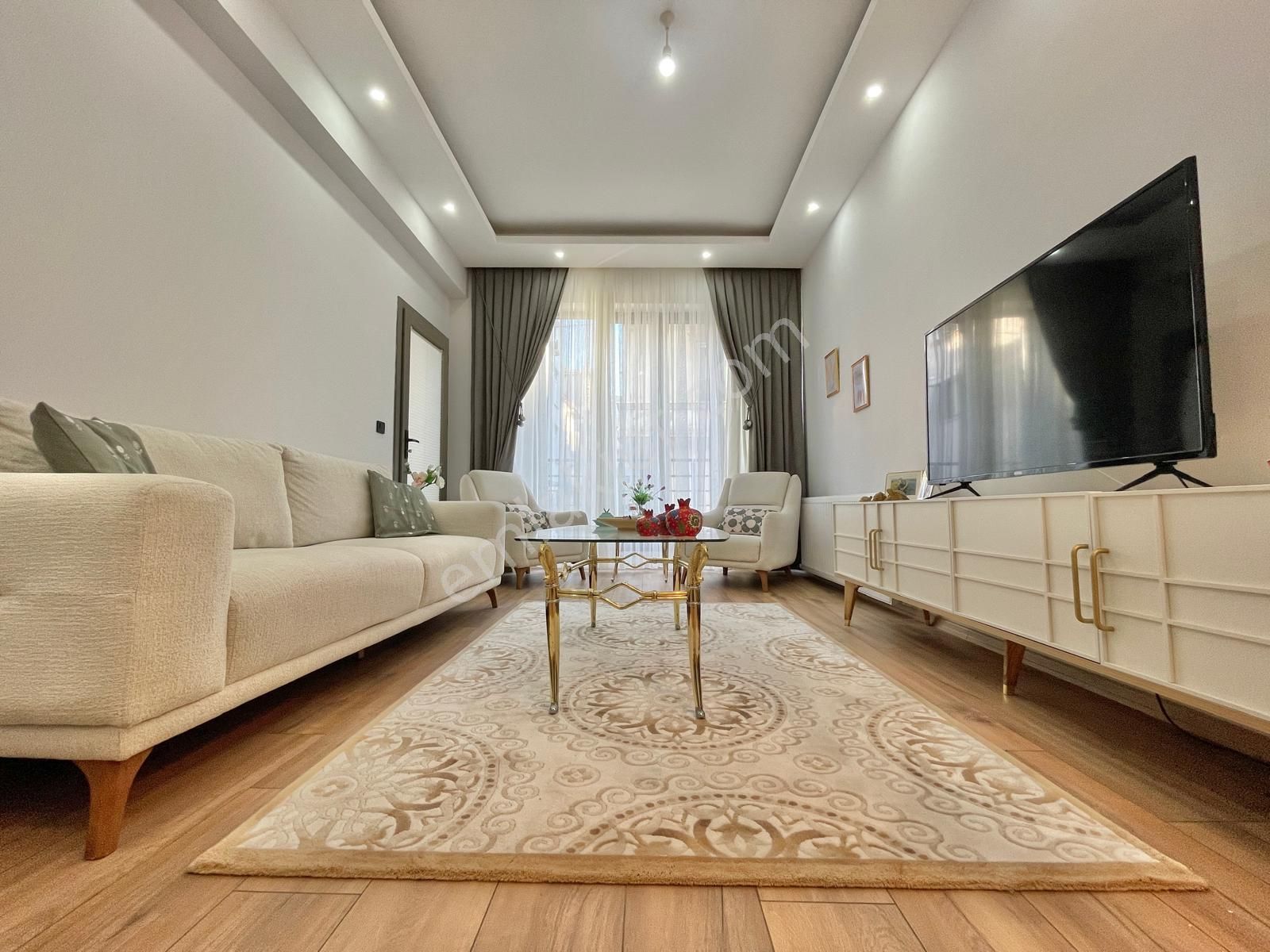 Berkay Demirel'den Akçay Merkezde Ön Cephe Ayrı Mutfak 2+1 Daire - Görsel 8