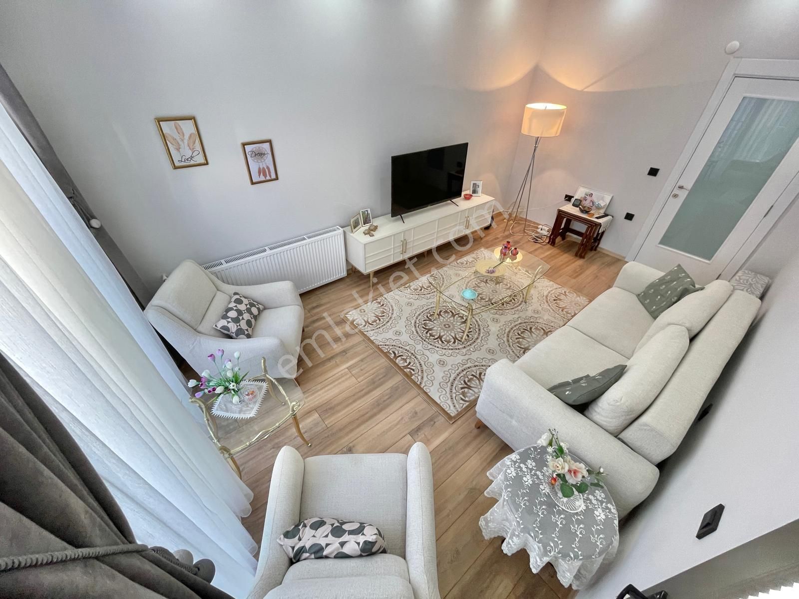 Berkay Demirel'den Akçay Merkezde Ön Cephe Ayrı Mutfak 2+1 Daire - Görsel 12