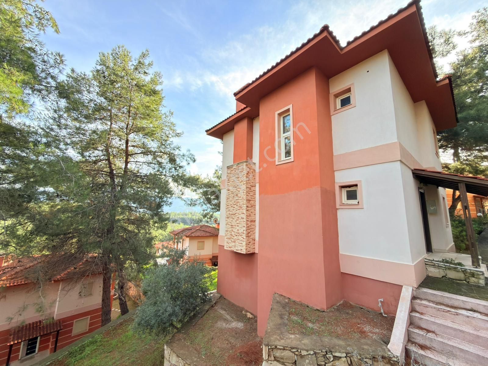Kuşadası Soğucak’ta Kelepir 4 + 2 Büyük Bahçeli Villa - Görsel 5