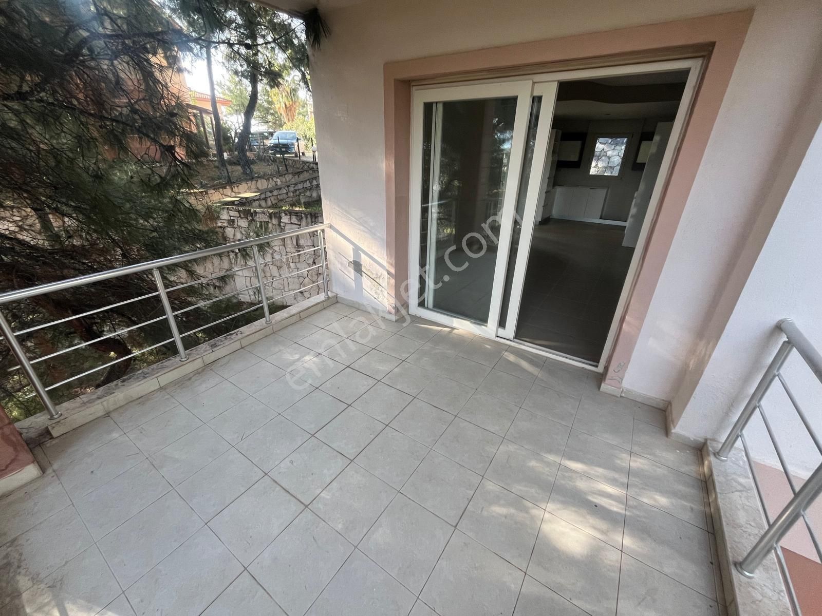 Kuşadası Soğucak’ta Kelepir 4 + 2 Büyük Bahçeli Villa - Görsel 15
