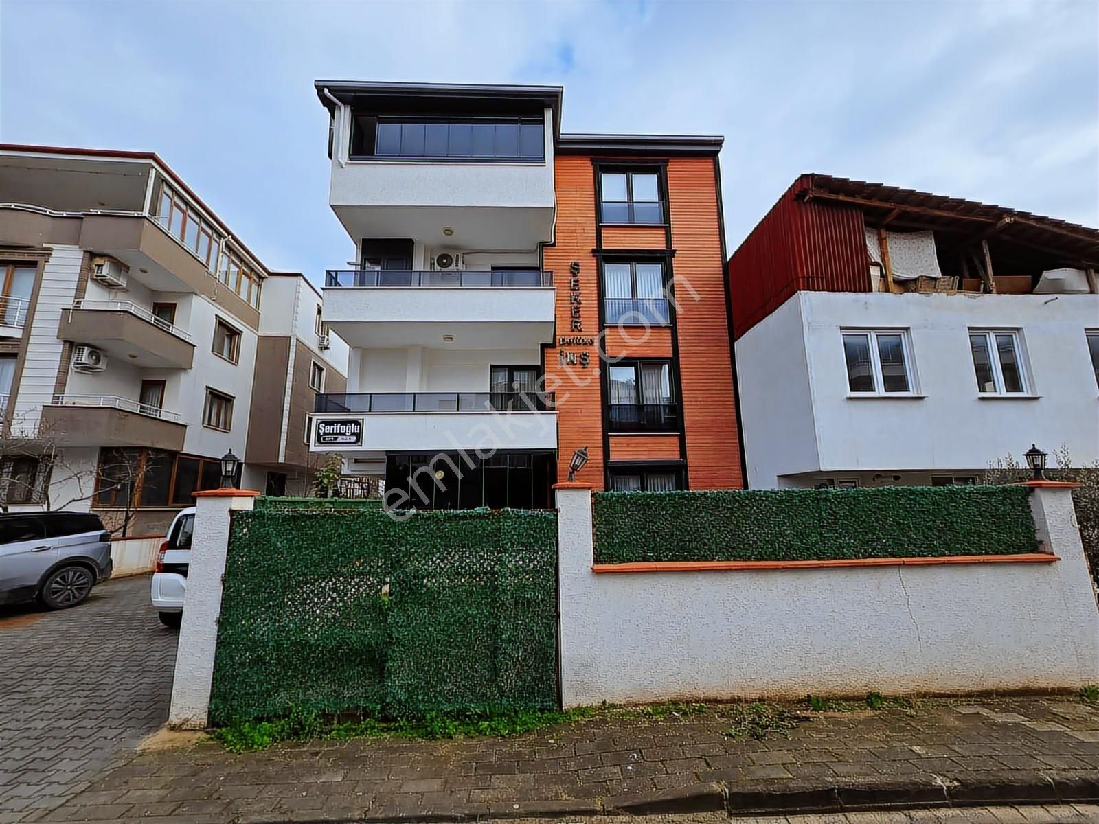 Nova Realty'den Sitelerde Yeni 4+1 Çift Girişli Bahçeli Daire