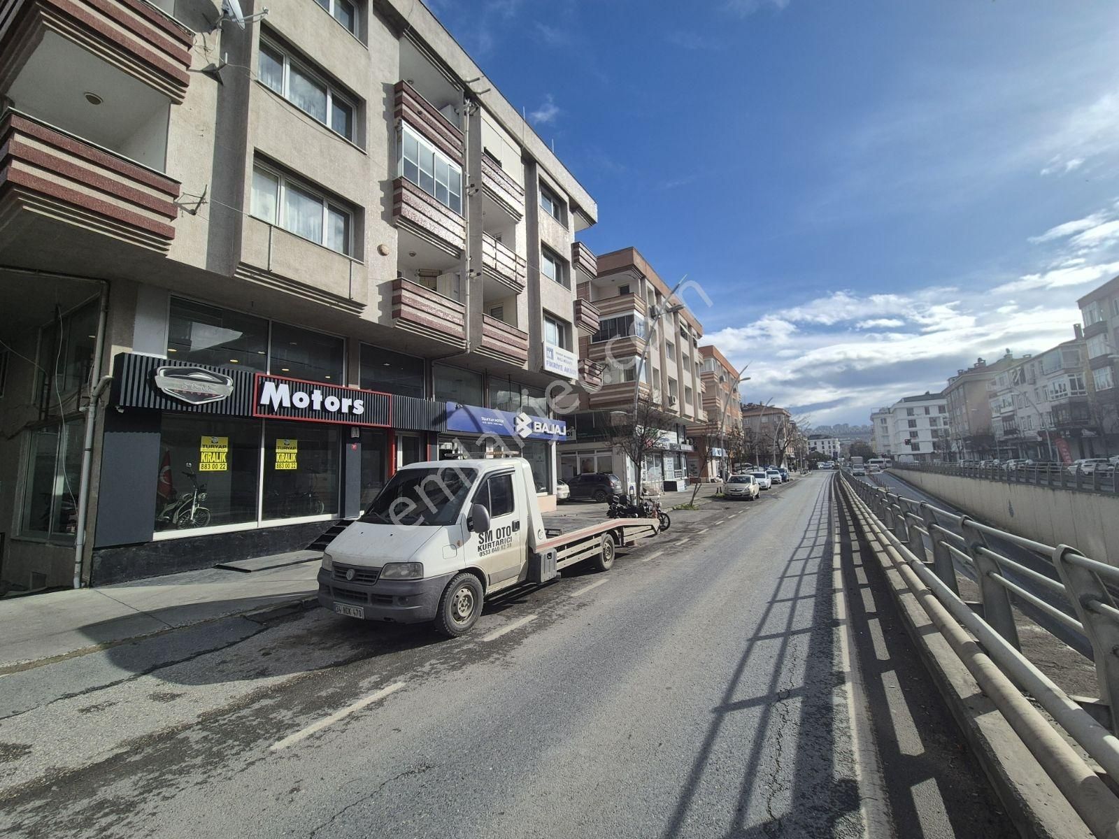 Büyükçekmece Cengiz Topel Caddesinde Asma Katlı 150m2 Dükkan - Görsel 11