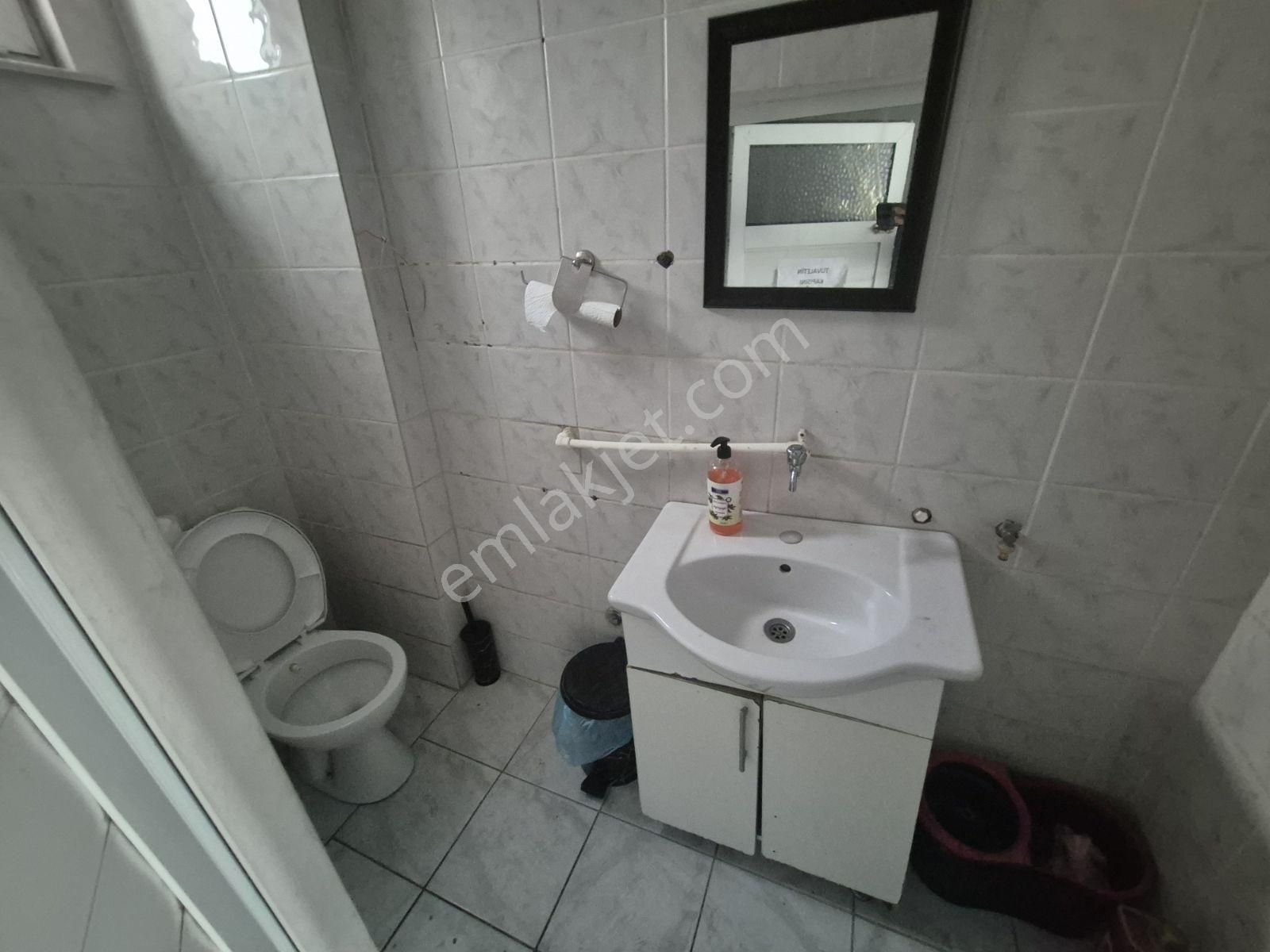 Büyükçekmece Cengiz Topel Caddesinde Asma Katlı 150m2 Dükkan - Görsel 3