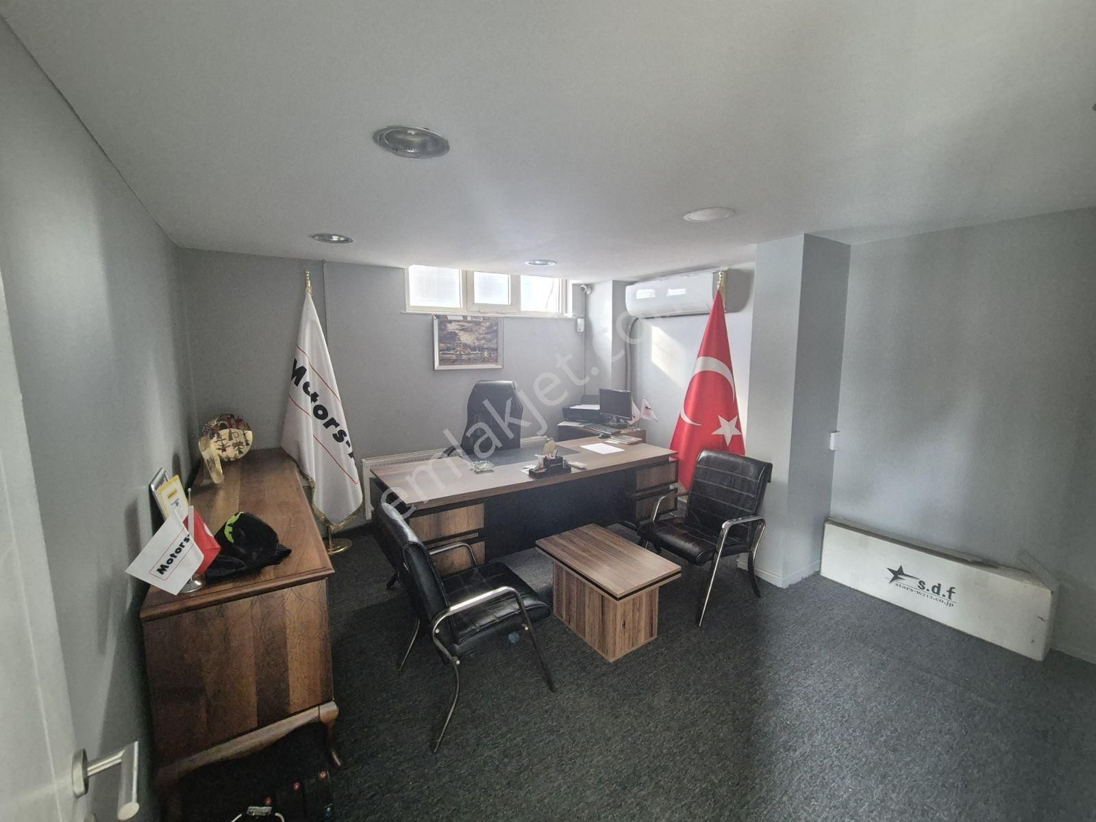 Büyükçekmece Cengiz Topel Caddesinde Asma Katlı 150m2 Dükkan - Görsel 2