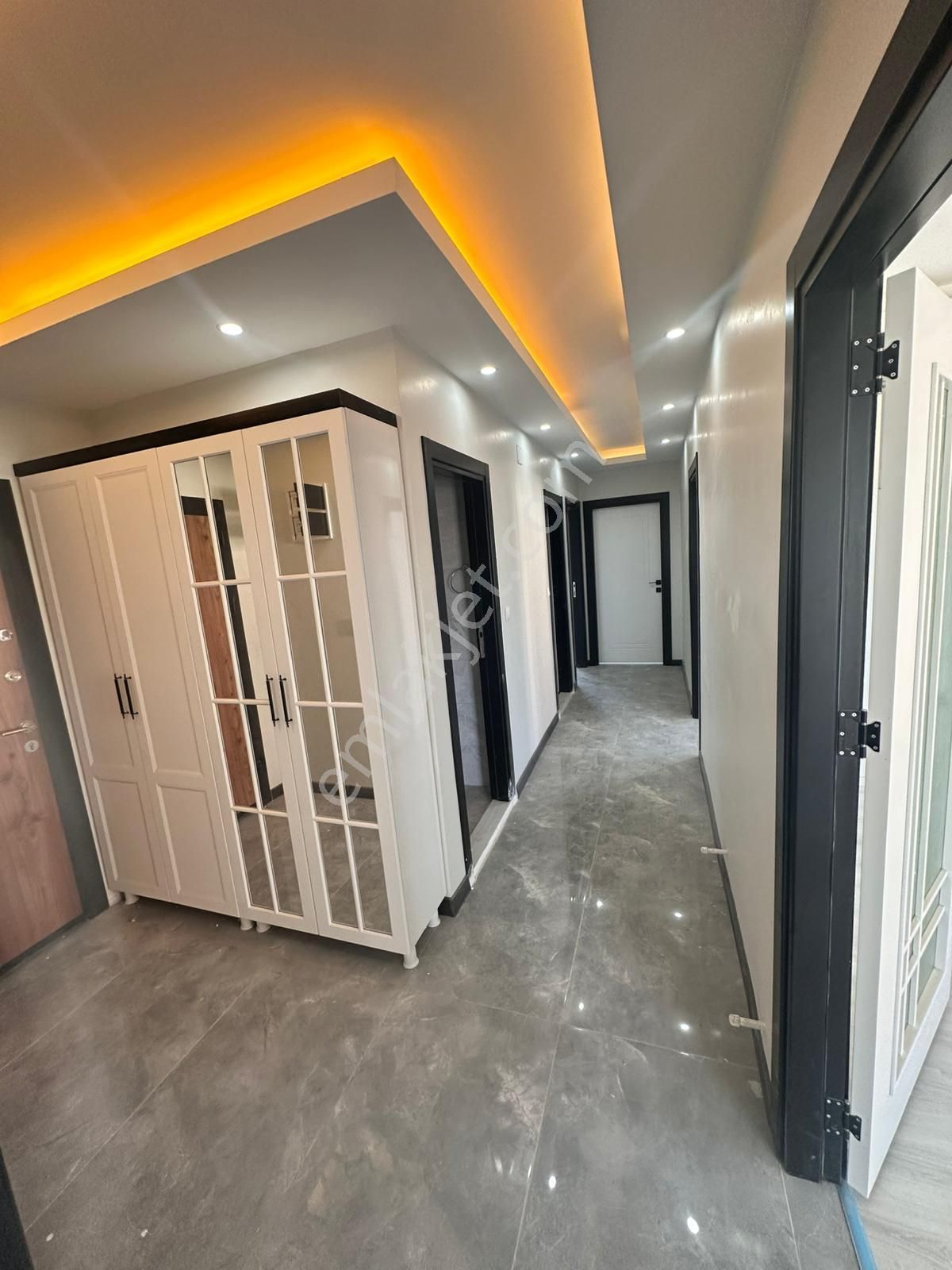 Adana Sarıçam Orhangazi Bulvar Üzerinde 3+1 Sıfır Kullanılmamış Kiralık Daire - Görsel 13