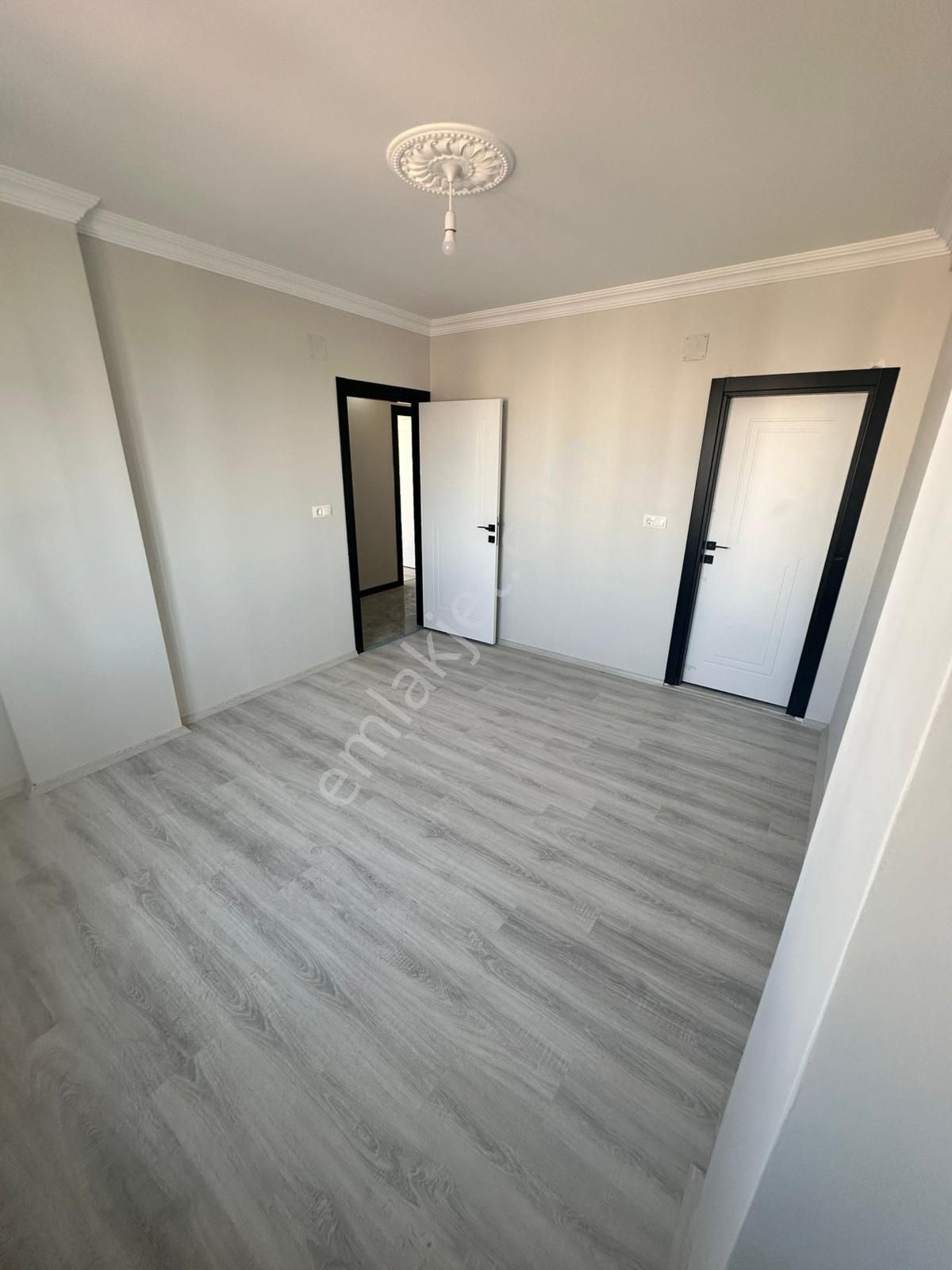 Adana Sarıçam Orhangazi Bulvar Üzerinde 3+1 Sıfır Kullanılmamış Kiralık Daire - Görsel 2