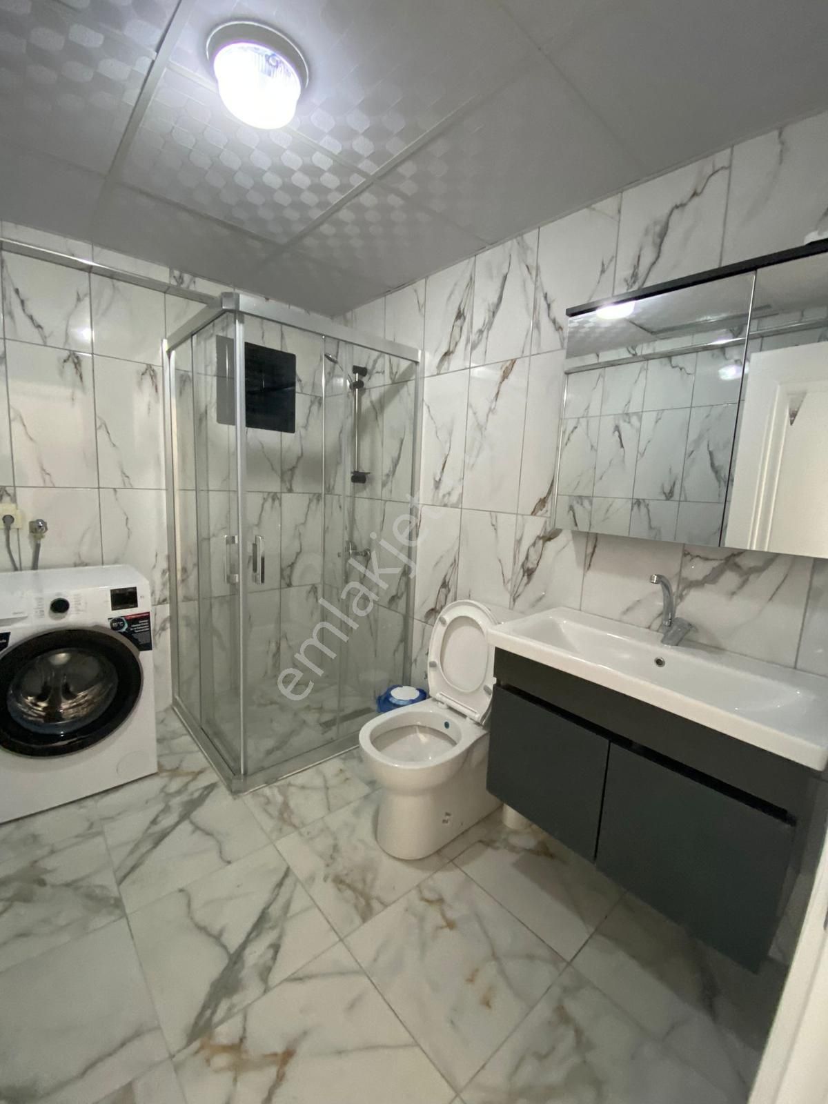 Ege Emlak'tan Üniversite Ve Tugayın Yanında Kiralık 1+1 Daire - Görsel 2