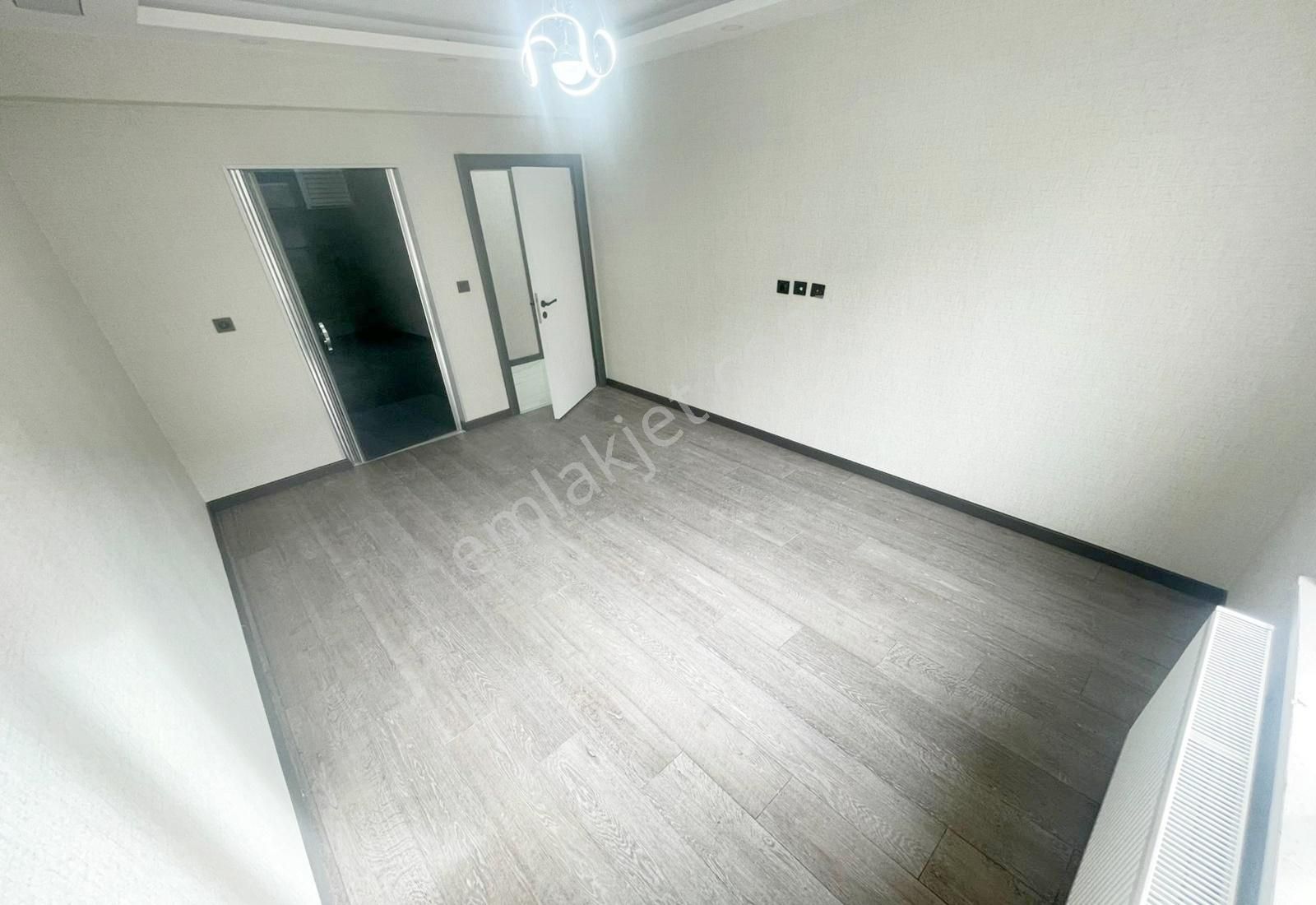 Bağlum Karakaya Da Ön Cephede , 2 Banyolu, 2 Balkonlu 3+1*** - Görsel 32