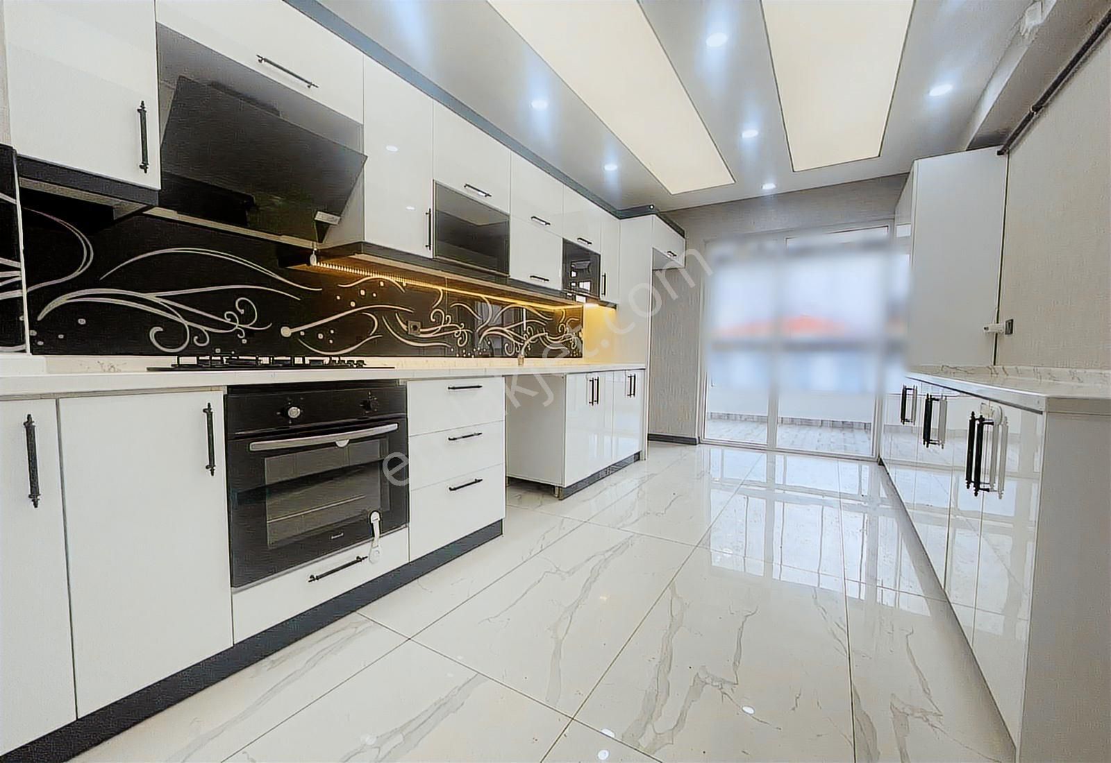 Bağlum Karakaya Da Ön Cephede , 2 Banyolu, 2 Balkonlu 3+1*** - Görsel 31