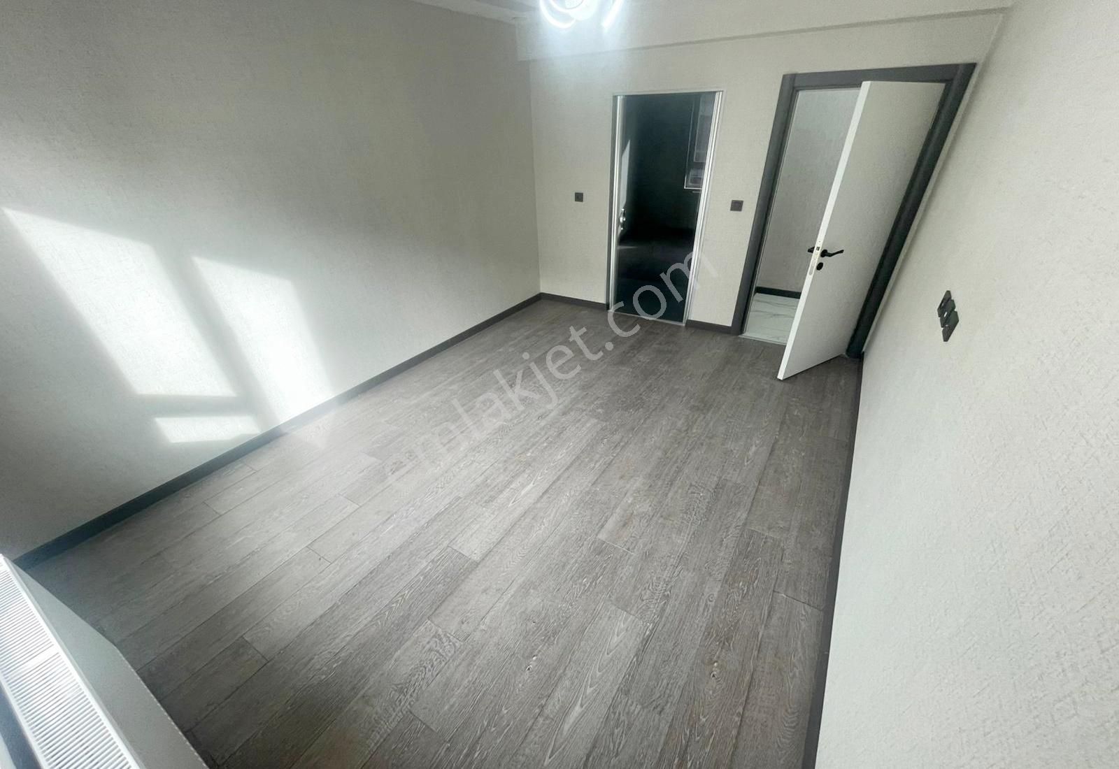 Bağlum Karakaya Da Ön Cephede , 2 Banyolu, 2 Balkonlu 3+1*** - Görsel 11