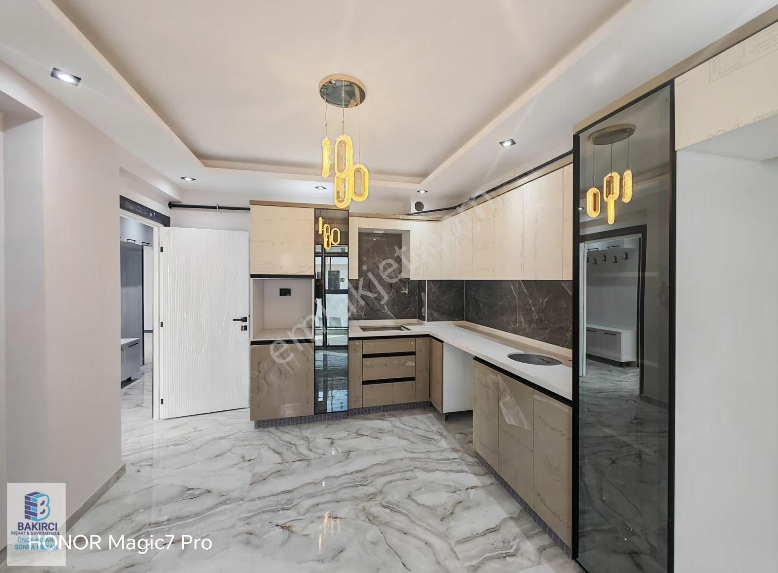 Bakırcı İnşaat & Gym'den Çamlıca Mah. Özel Garajlı 2+1 Satılık D - Görsel 4