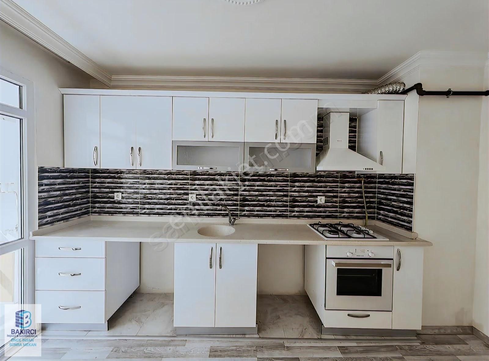 Bakırcı İnşaat & Gayrimenkulden Çamlıca Mah. 2+1 Kiralık Daire - Görsel 13