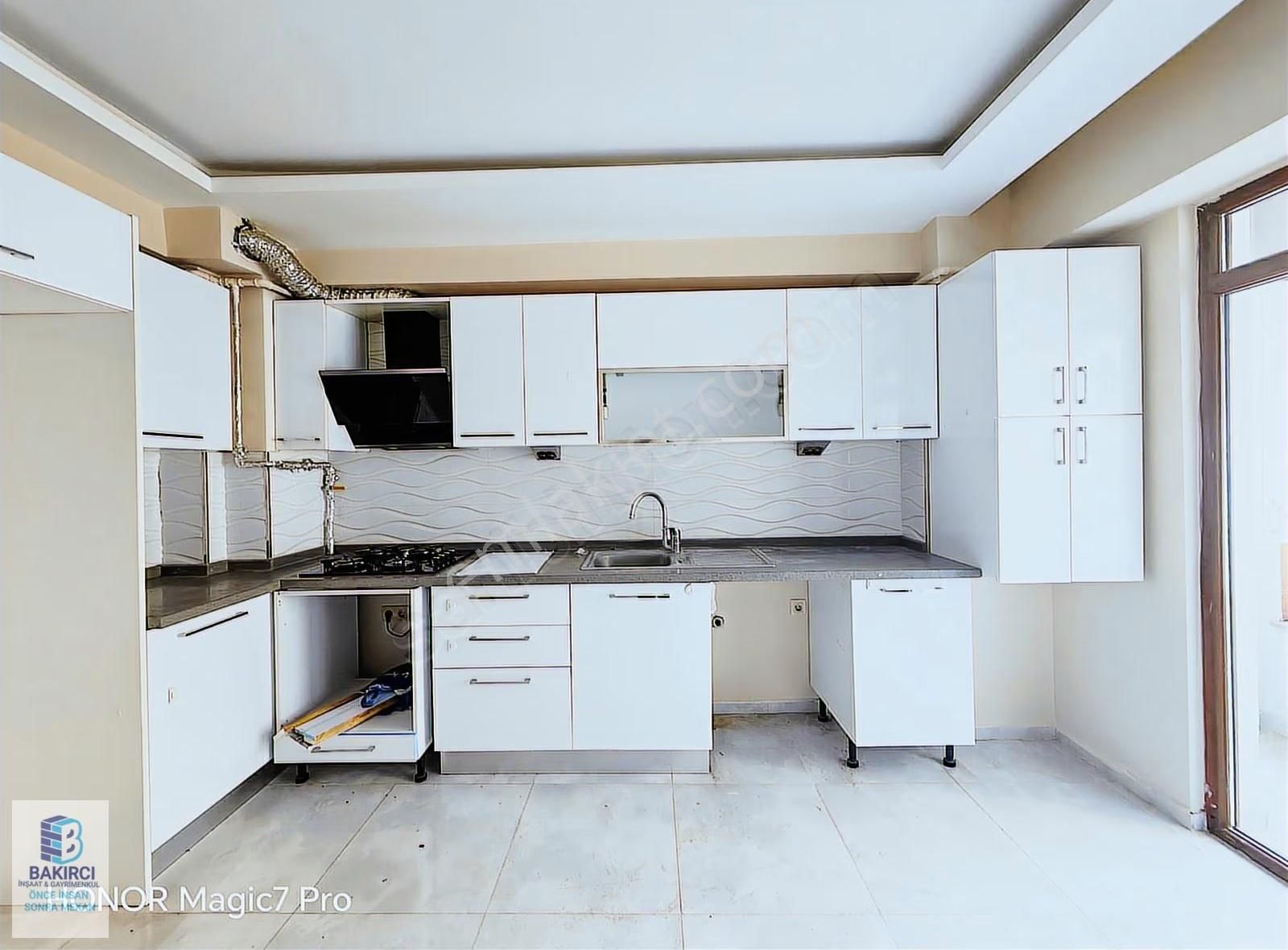 Bakırcı İnş&gym'den Ertuğrulgazi Mah. Site İçi Özel Garajlı 3+1 - Görsel 4