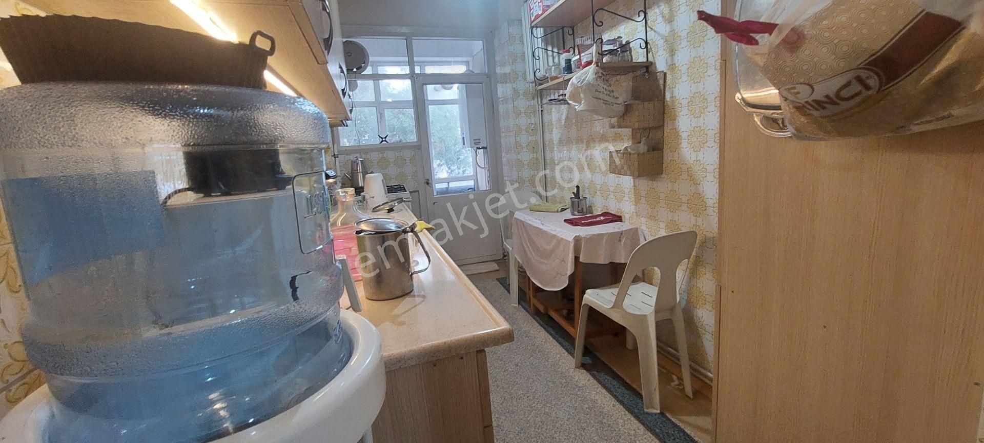 Süreyyaplajında 120m2 3.kat Kombili 3 Balkonlu Daire - Görsel 19