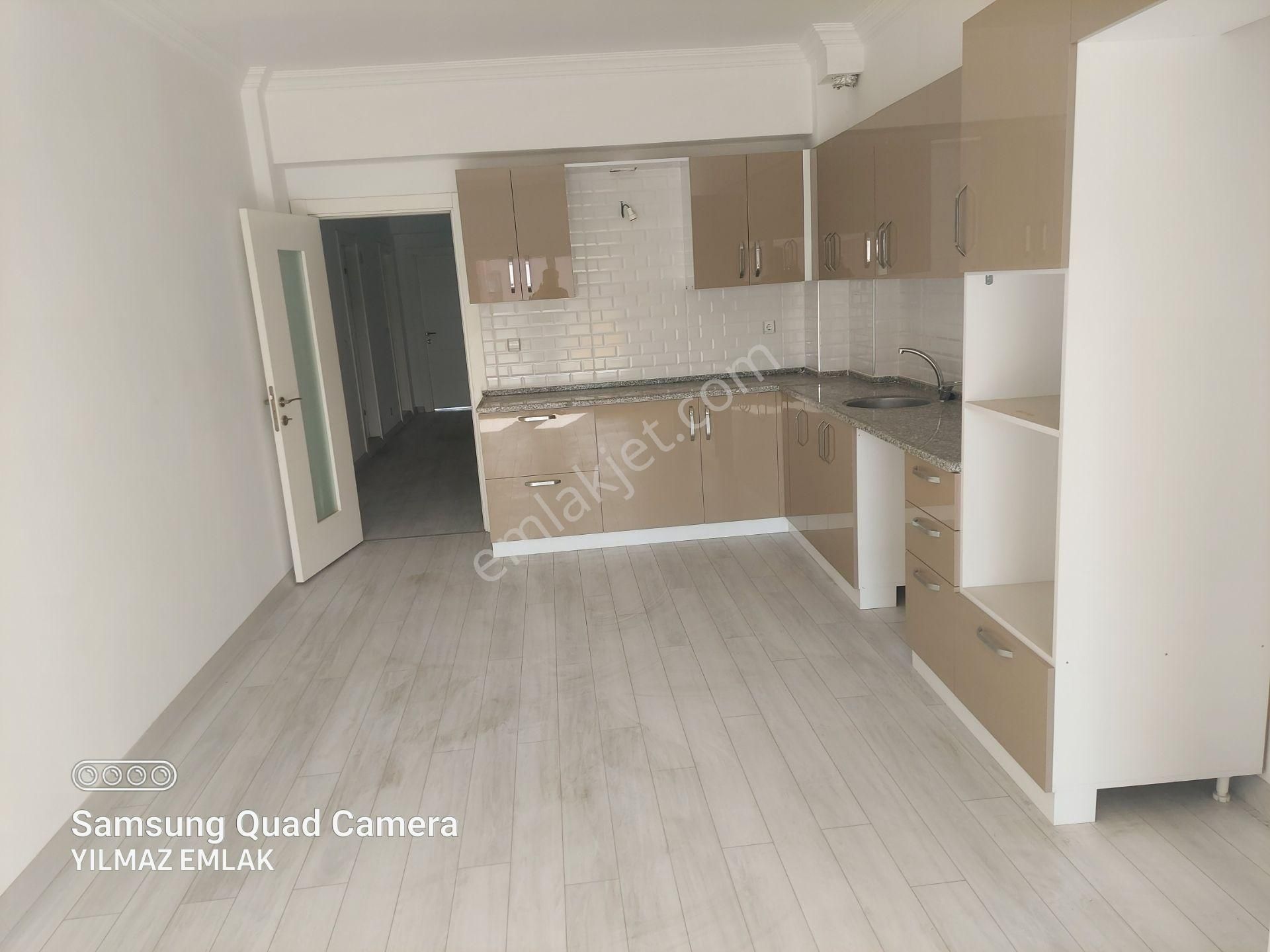 688 Dumlupınar Mahallesi Hürriyet Caddesi Üzerinde Satılık 3+1 Sıfır Daire