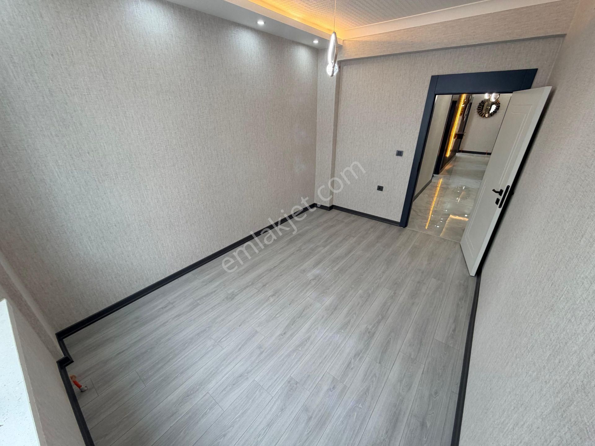 Evin Bizde Garantiden 3+1kalite Konfor Arayanlariçin İdail Daire - Görsel 10