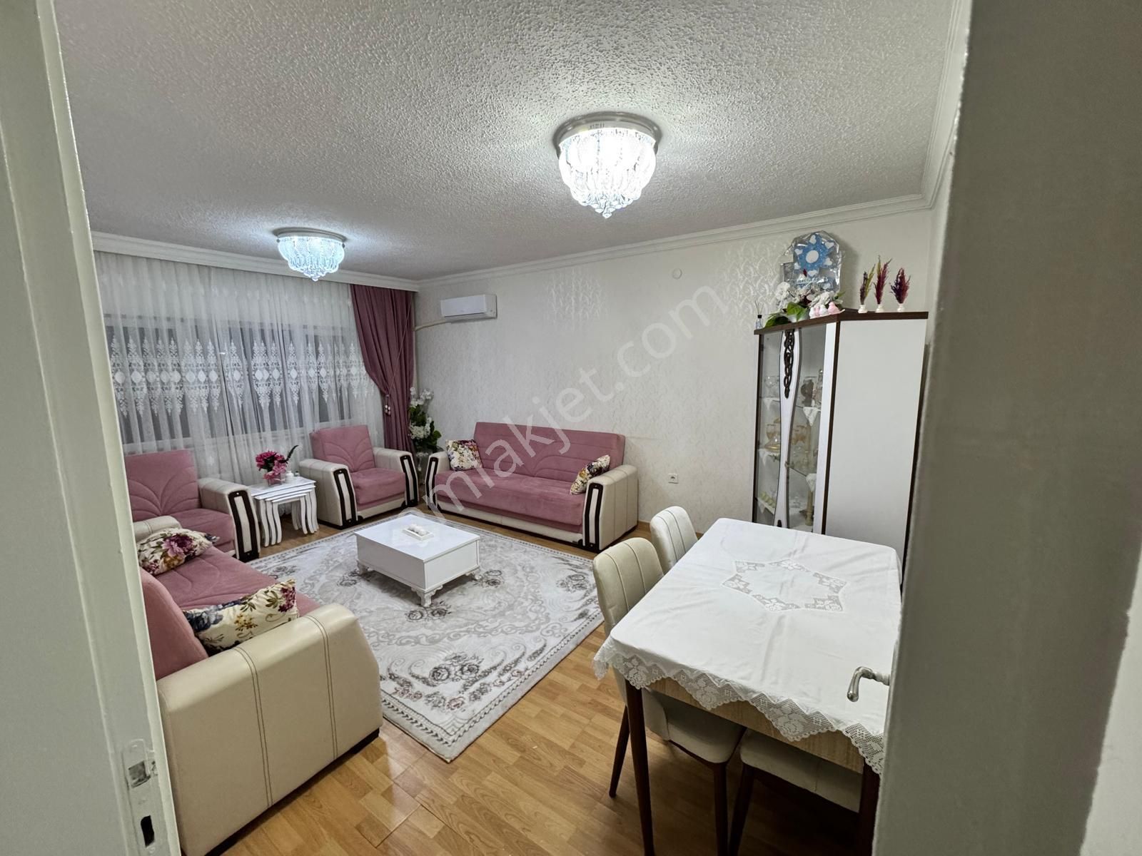 Seyrantepe C Bloklarda Satılık 3+1 Bakımlı Yüksek Giriş Daire - Görsel 3