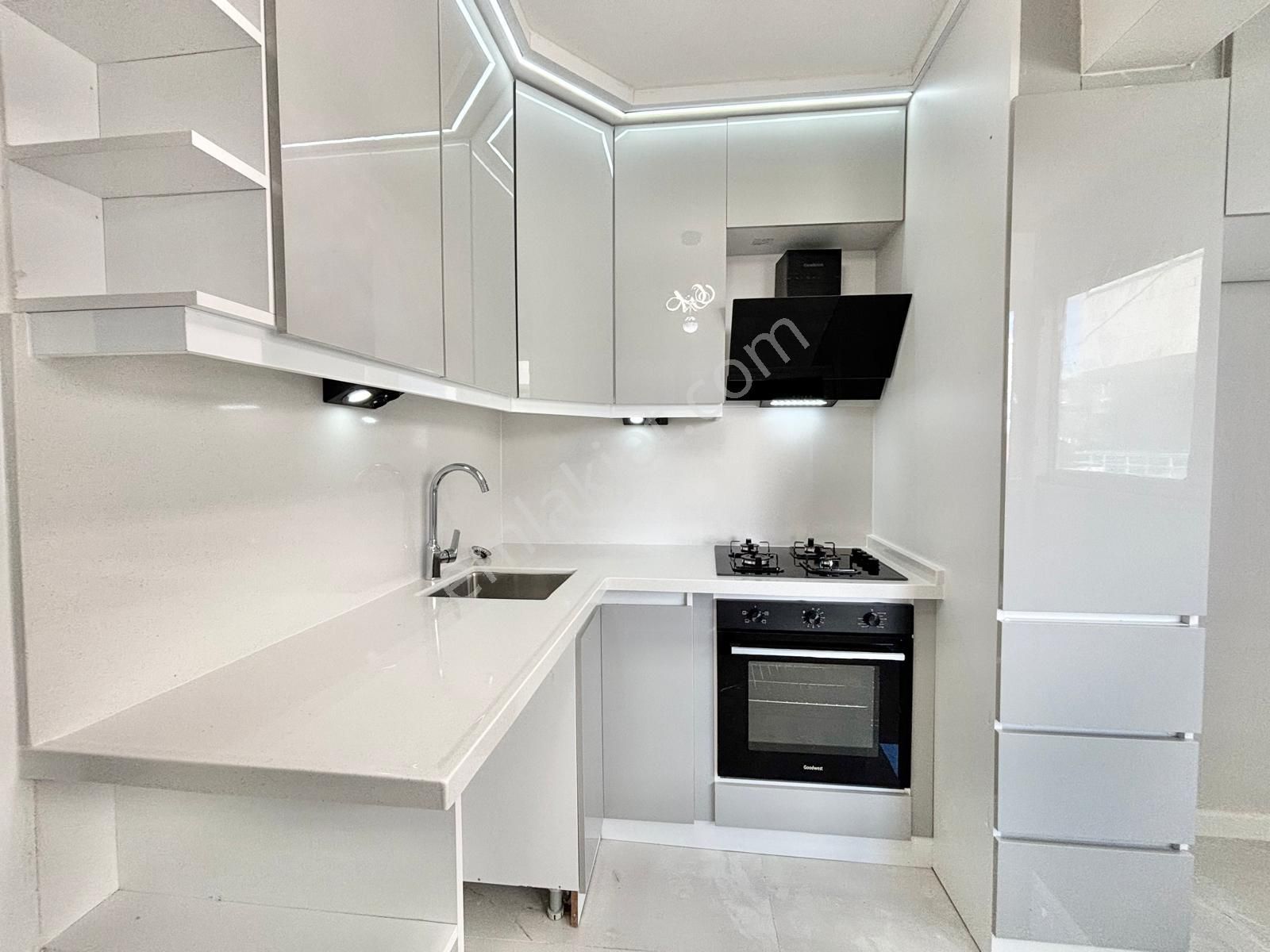 ⫸onur Yıldırım'dan Satılık Ön Cephe Arakat İçi Yapılı 2+1 Daire - Görsel 3