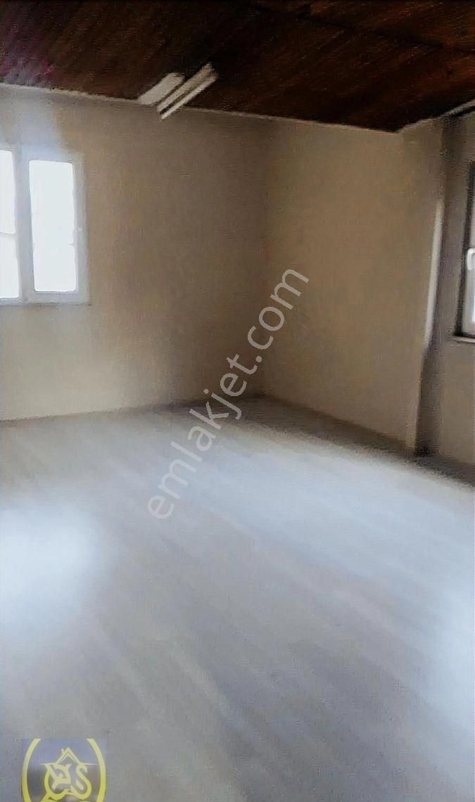 Topraklık Salı Pazarı Yakınında 2+1 Kiralık Daire - Görsel 10