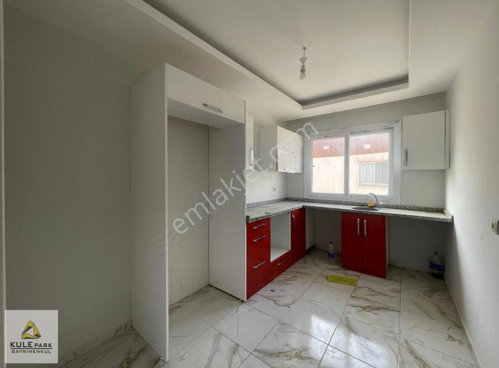 Sofude'de 2 Bloklu Azkatlı Bınada Kapalı Mutfak 2+1 - Görsel 4