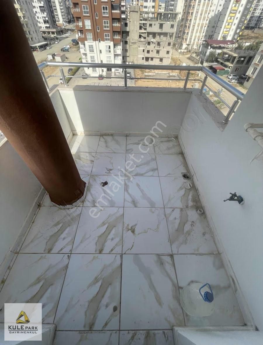 Sofude'de 2 Bloklu Azkatlı Bınada Kapalı Mutfak 2+1 - Görsel 13