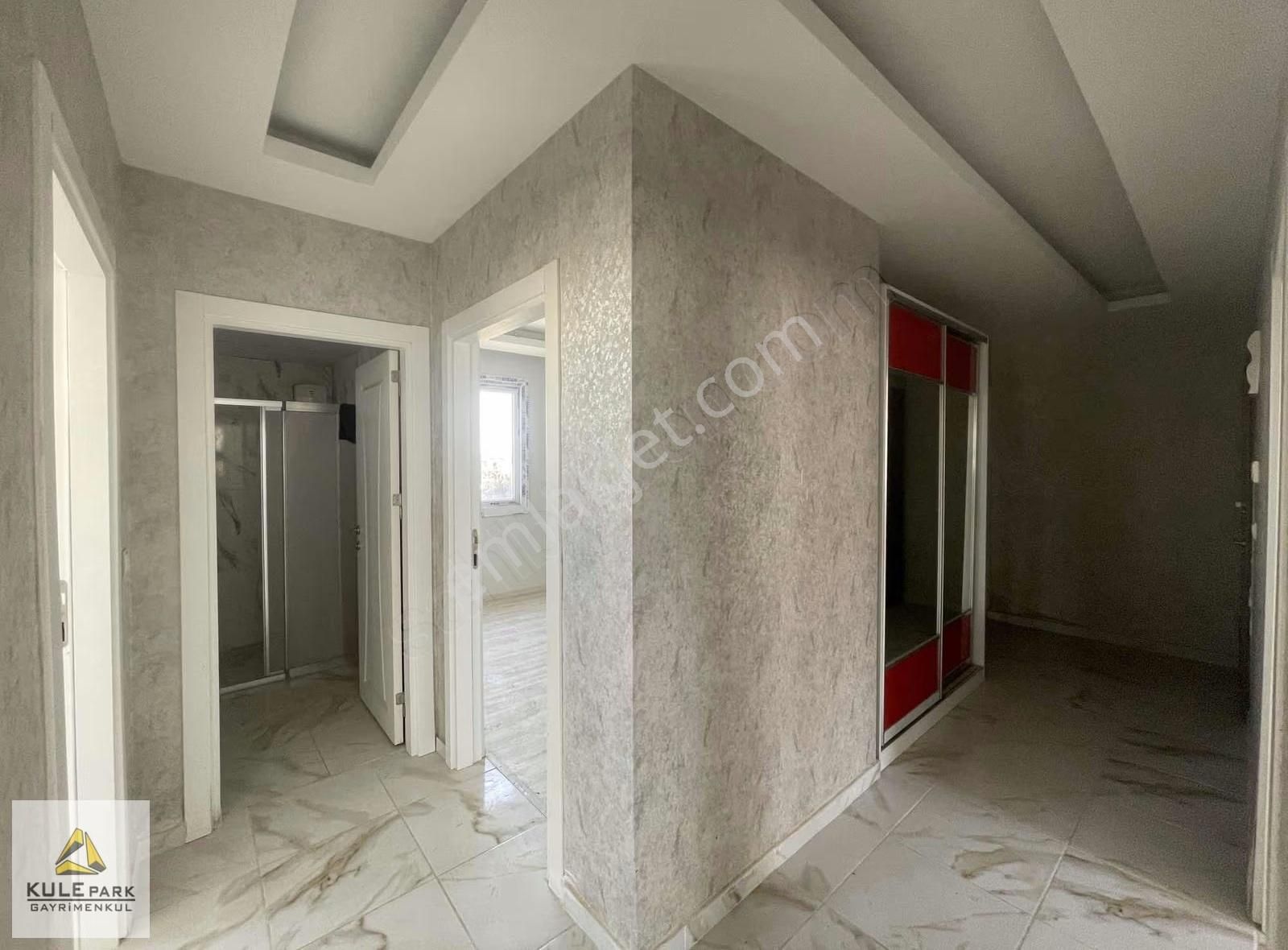 Sofude'de 2 Bloklu Azkatlı Bınada Kapalı Mutfak 2+1 - Görsel 17