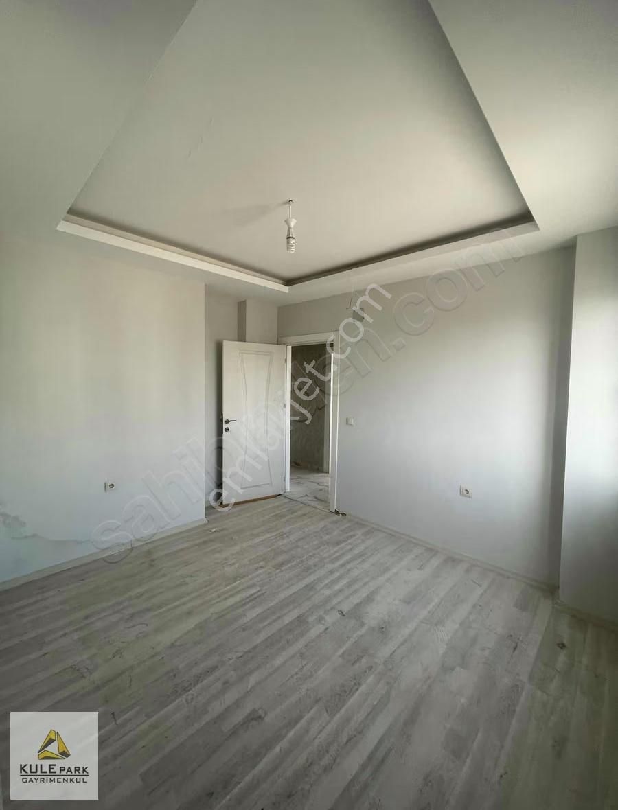 Sofude'de 2 Bloklu Azkatlı Bınada Kapalı Mutfak 2+1 - Görsel 25