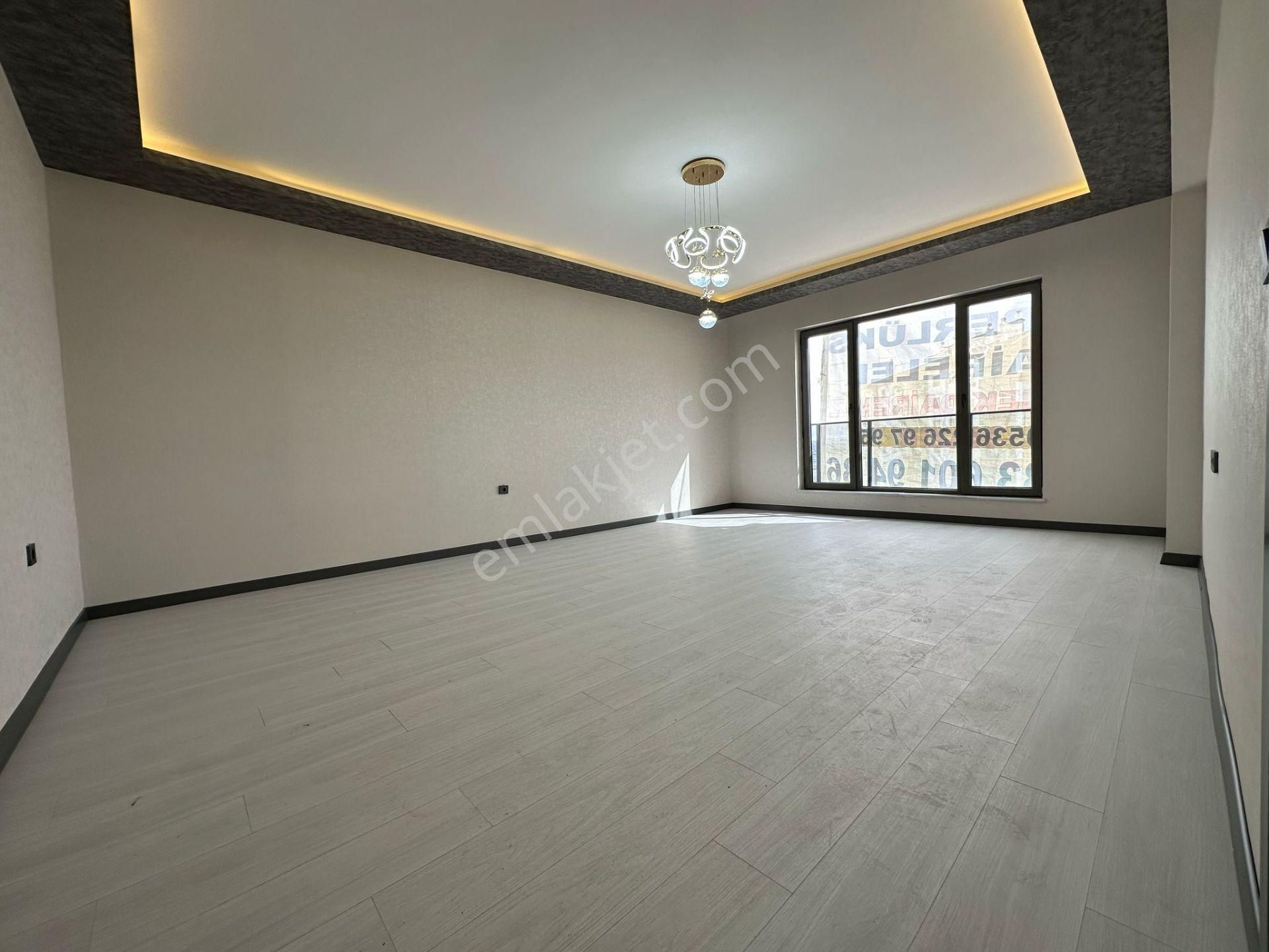 Pursaklar Mehmet Zengin Emlak'tan Kapalı Otoparklı Çift Banyolu 11.kat 4+1 Ultra Lüks Sitede - Görsel 10