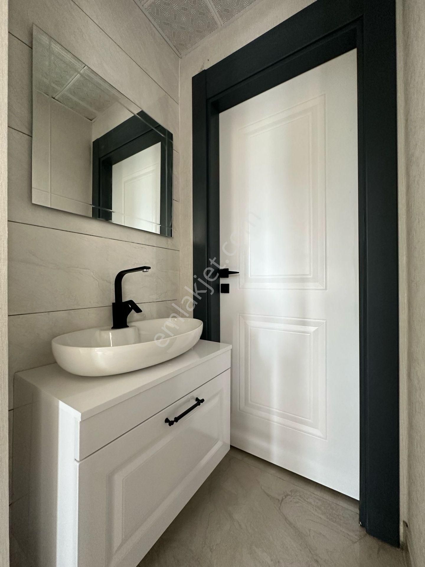 Pursaklar Mehmet Zengin Emlak'tan Kapalı Otoparklı Çift Banyolu 11.kat 4+1 Ultra Lüks Sitede - Görsel 36