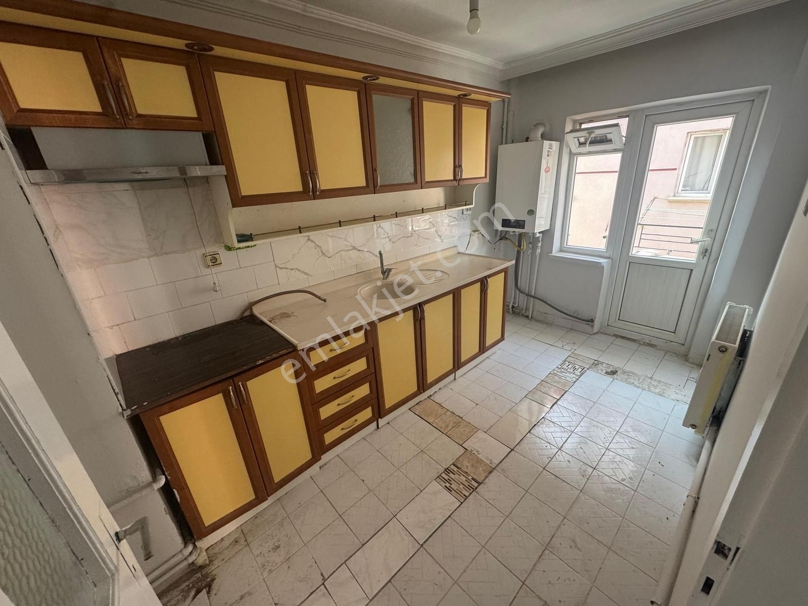 Ulukan'dan İstasyon Mah'de Ön Cephe Ara Kat Satılık 3+1 Daire - Görsel 33