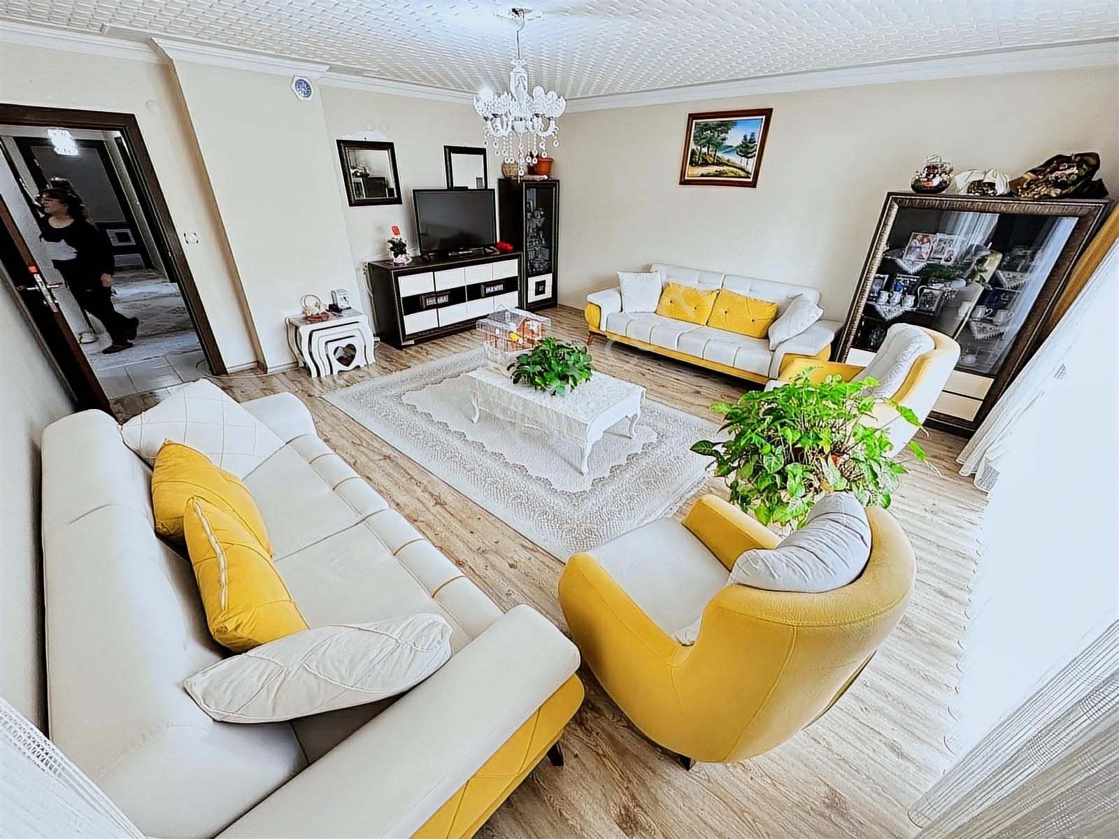 Ulukan'dan Yeşilova Mah'de Geniş Ön Cephe Kaçmaz Kupon Daire !!! - Görsel 28