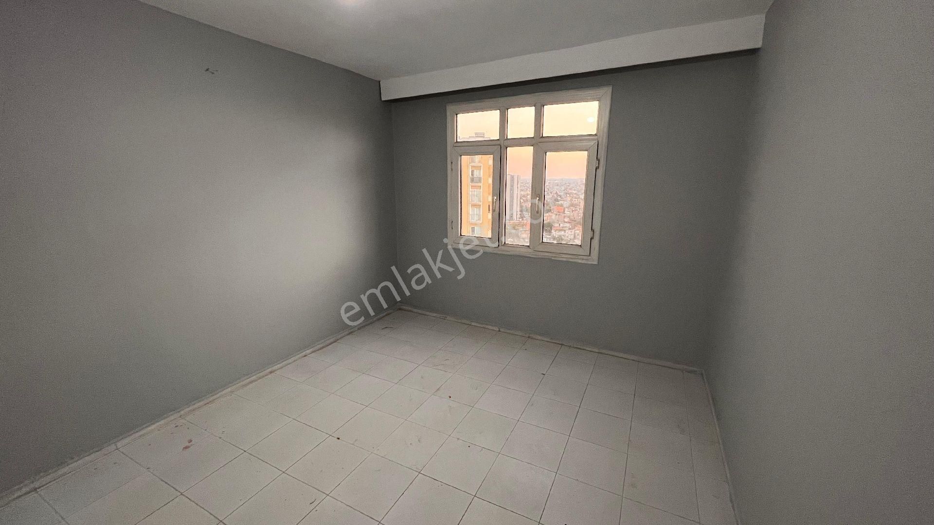 Caddde Üzerinde Geniş Oturumlu 3+1 - Görsel 8