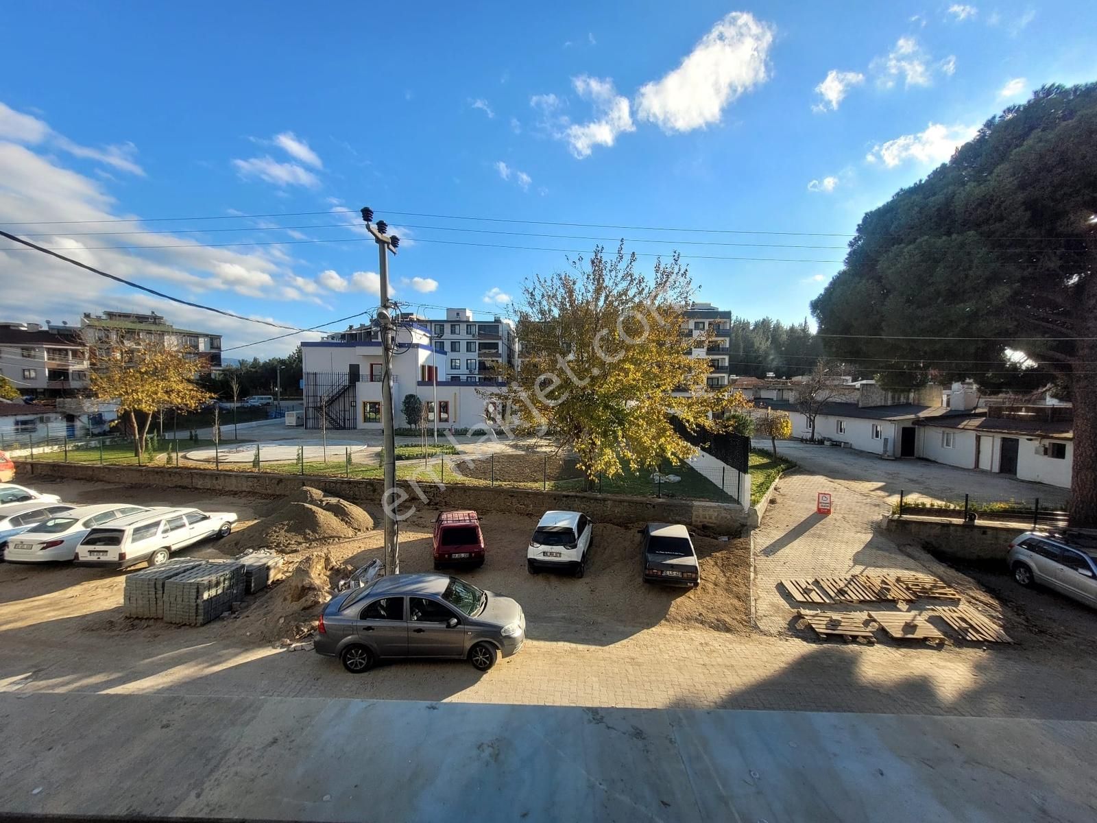 Yeni Yapılan Gündüz Bakımevi Karşısı 3+1 Ön Cephe Ara Kat Daire - Görsel 2