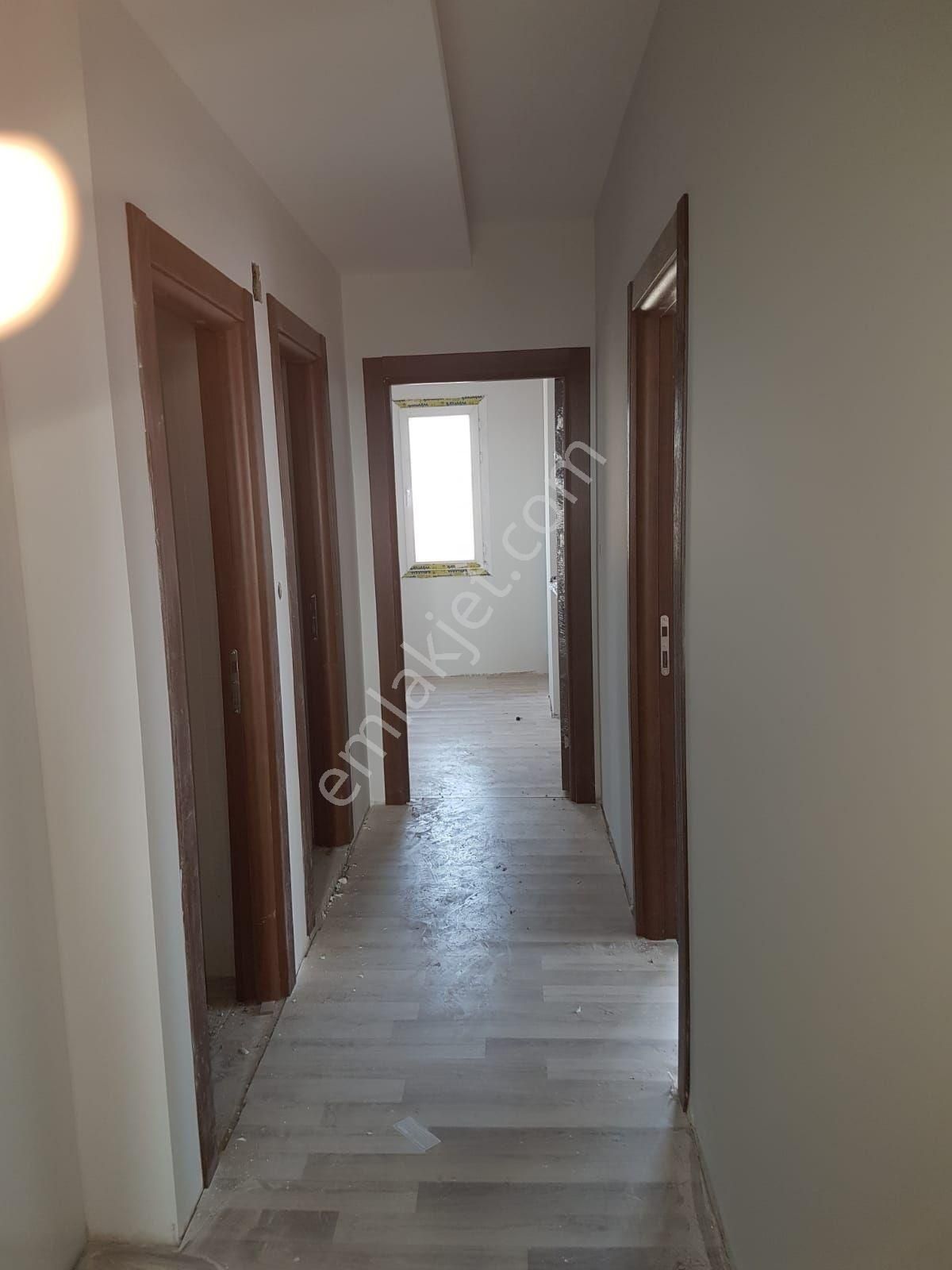 Birlik'ten Çarkıparede 2+1 Doğalgazlı Geniş Oturumlu Kiralık Daire - Görsel 6