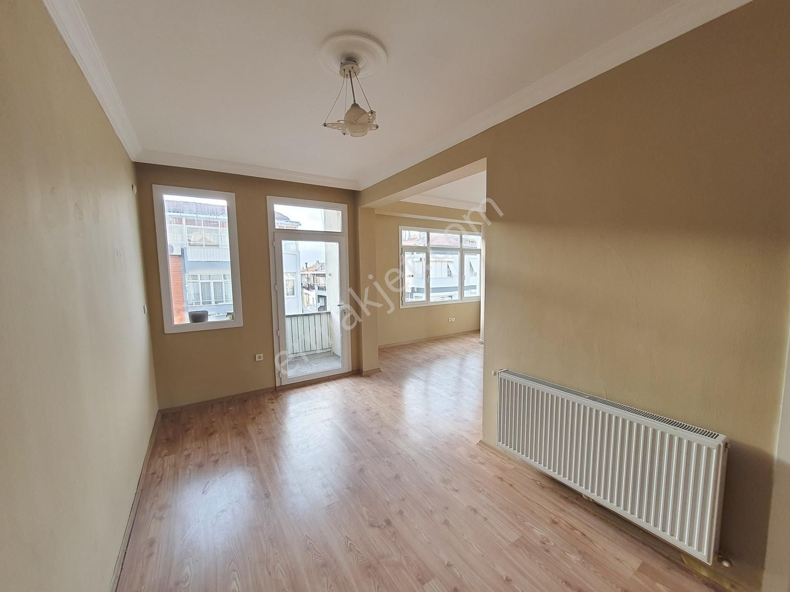 Hatay Murat Reis Mahallesinde Doğalgazlı Kiralık Daire - Görsel 19