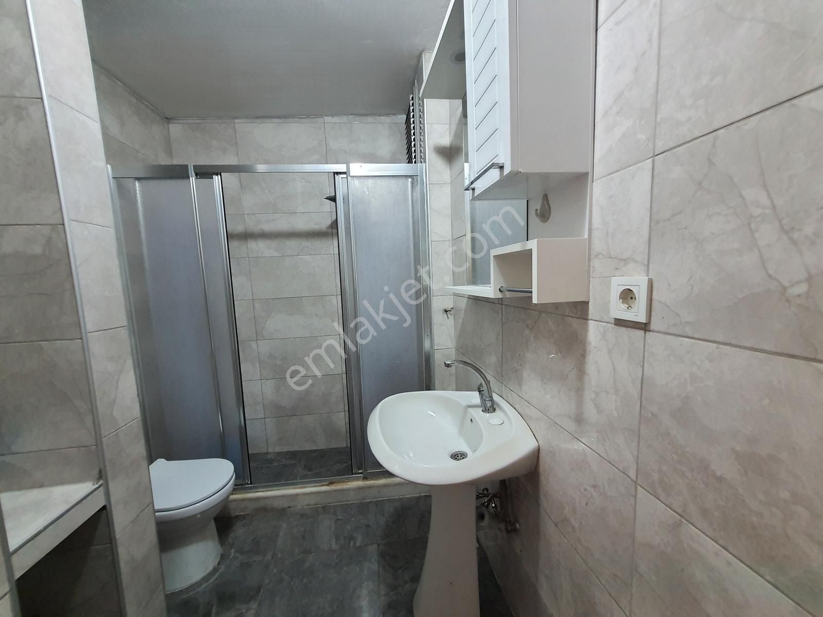 Hatay Murat Reis Mahallesinde Doğalgazlı Kiralık Daire - Görsel 13