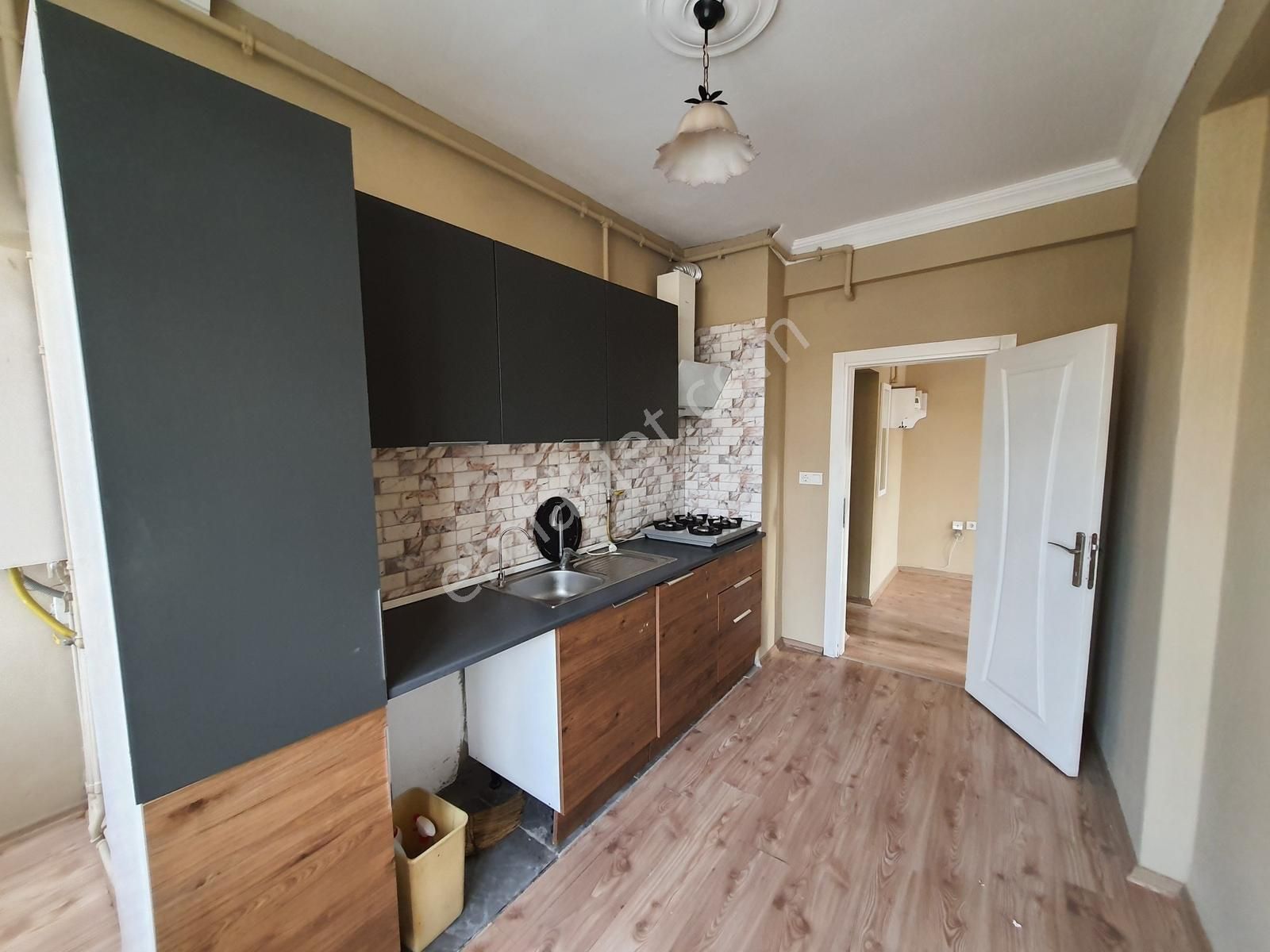 Hatay Murat Reis Mahallesinde Doğalgazlı Kiralık Daire - Görsel 20