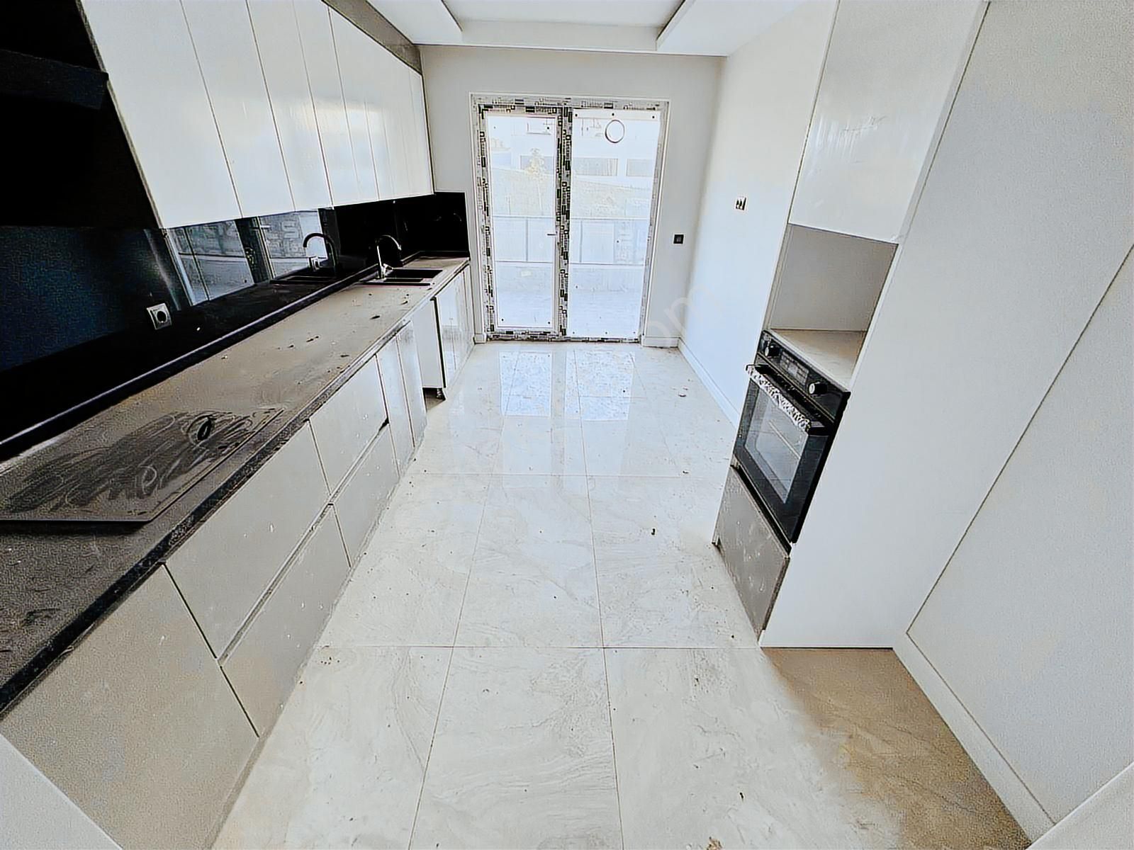 Ulukan'dan Ahi Mesut Mah'de E.banyolu G.odalı Satılık 4+1 Daire! - Görsel 8