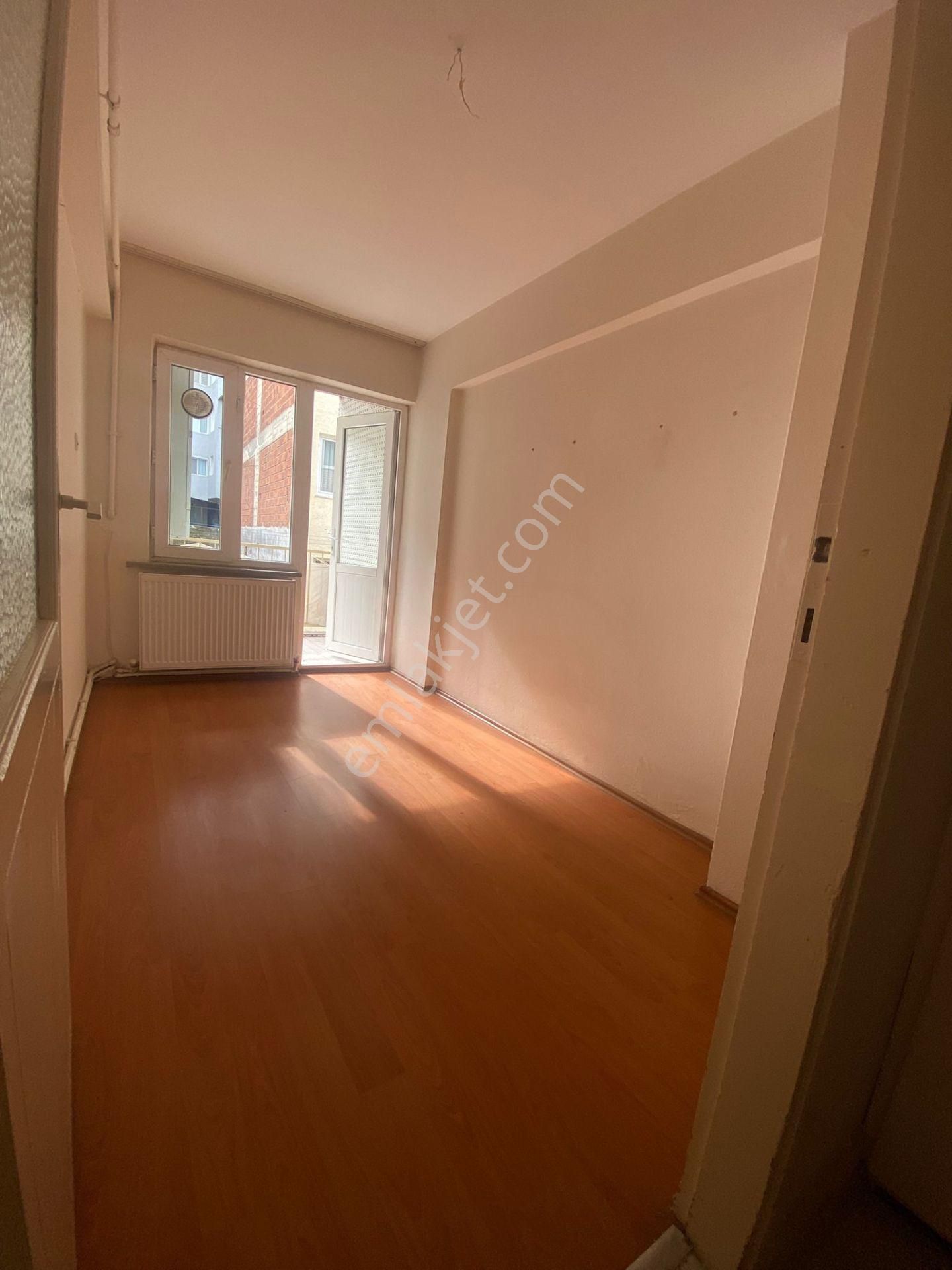 Bursa Yıldırım Emirsultanda 3+1 110m2 3.(arakat) Bakımlı Daire - Görsel 5