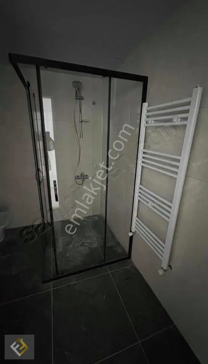 Furkan Emlaktan Çay Çarşı Merkezde Sıfır 3+1 Kiralık Daire - Görsel 3