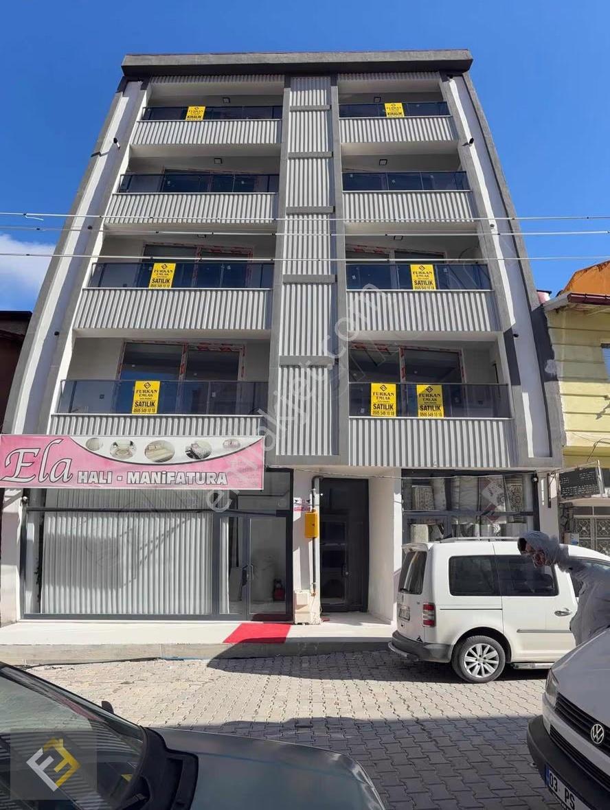 Furkan Emlaktan Çay Çarşı Merkezde Sıfır 3+1 Kiralık Daire