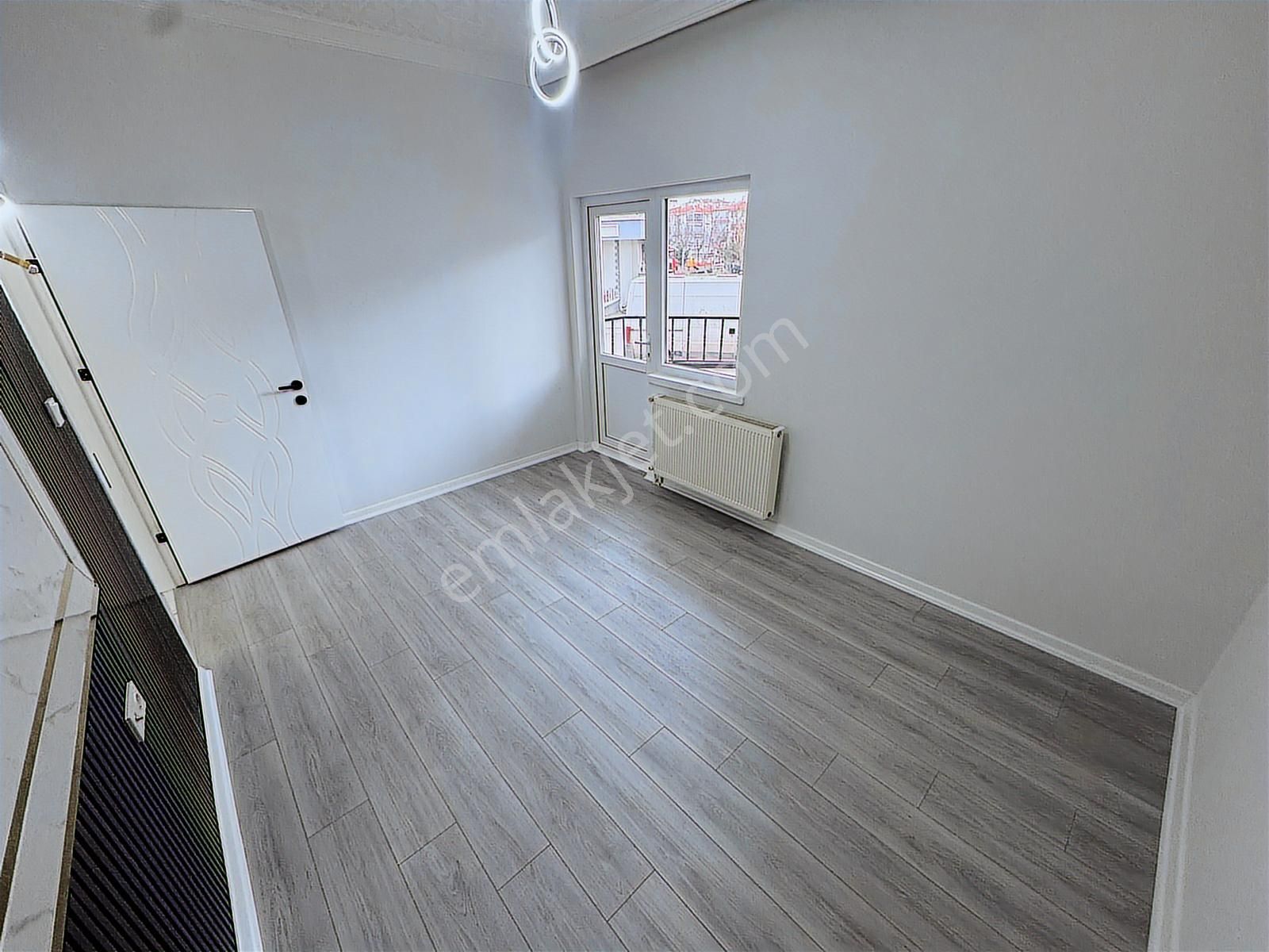 Ulukan'dan Pınarbaşı Mah'de Ön Cephe Asansörlü Full Yapılı 3+1 - Görsel 20